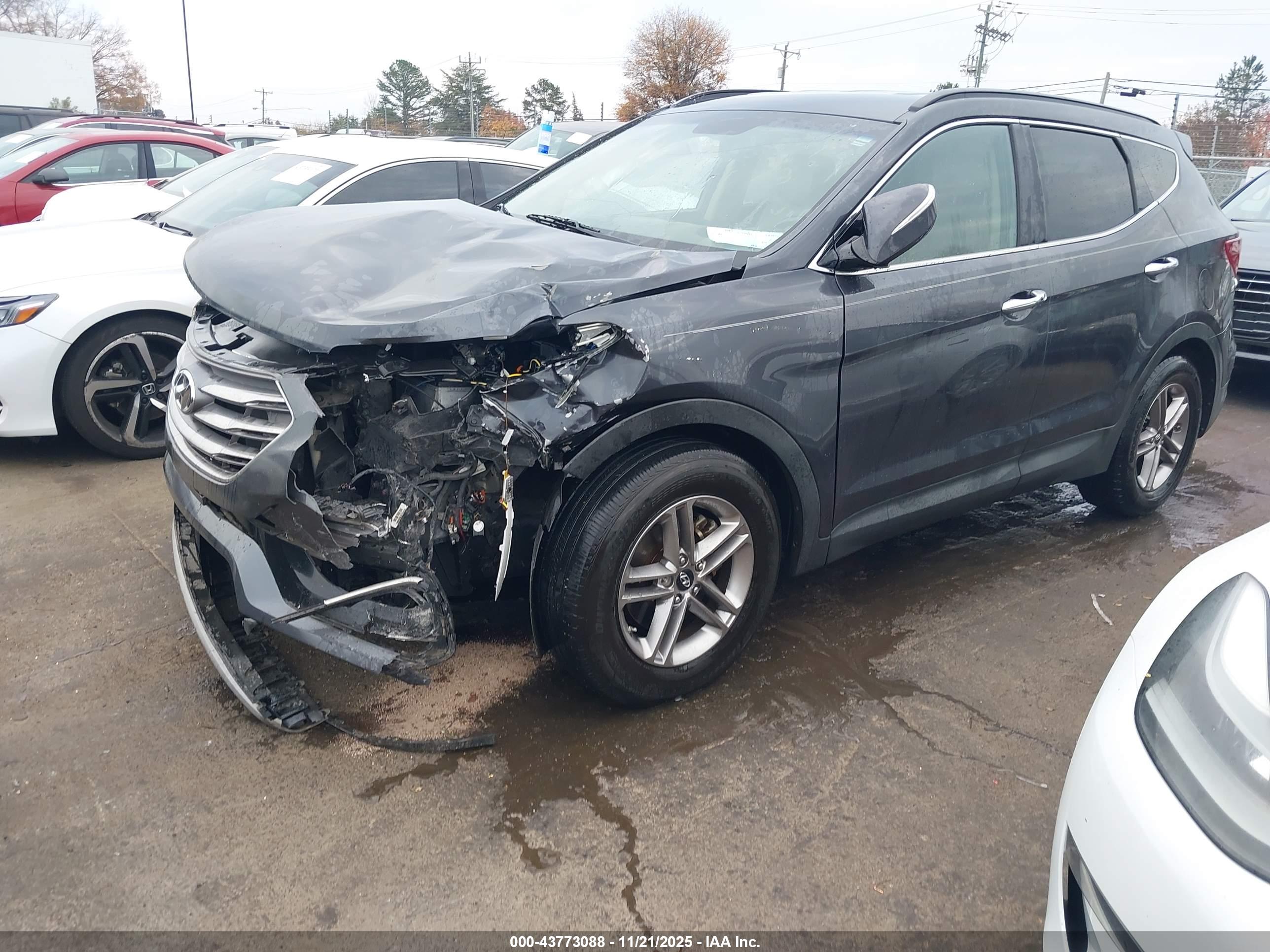 HYUNDAI SANTA image 6