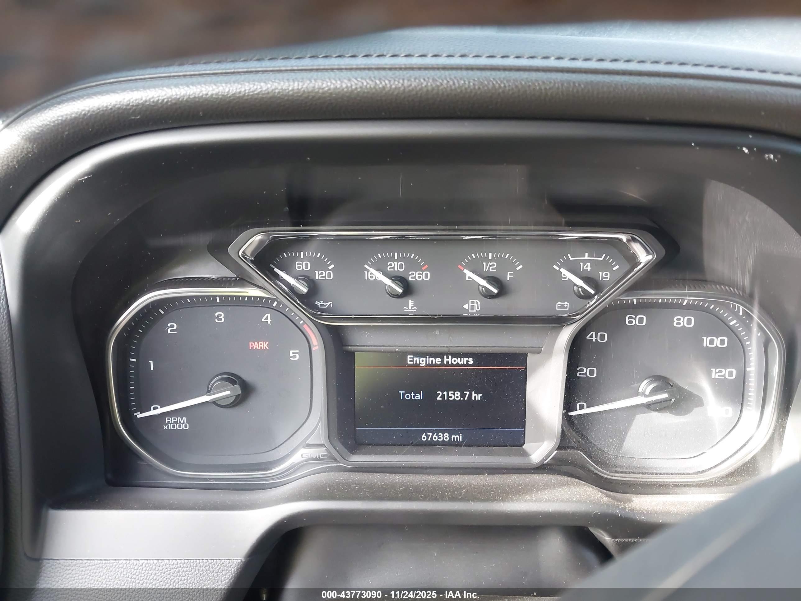 GMC SIERRA image 7