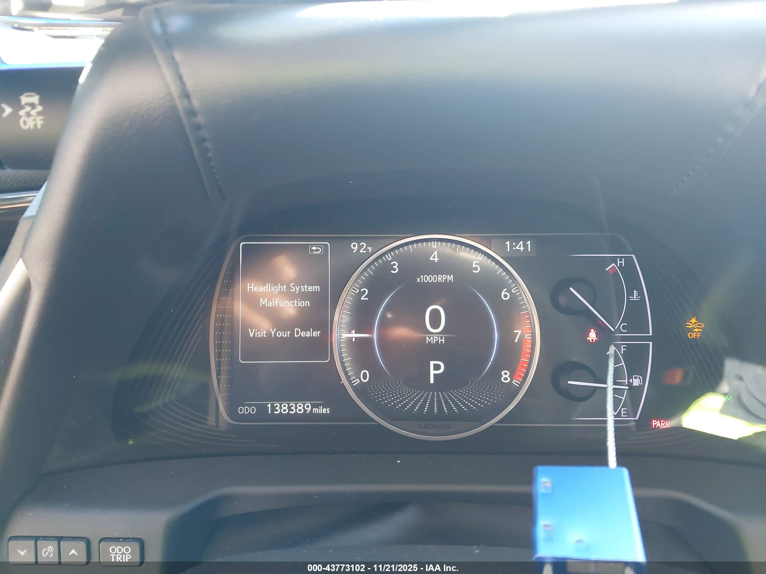 LEXUS ES image 7