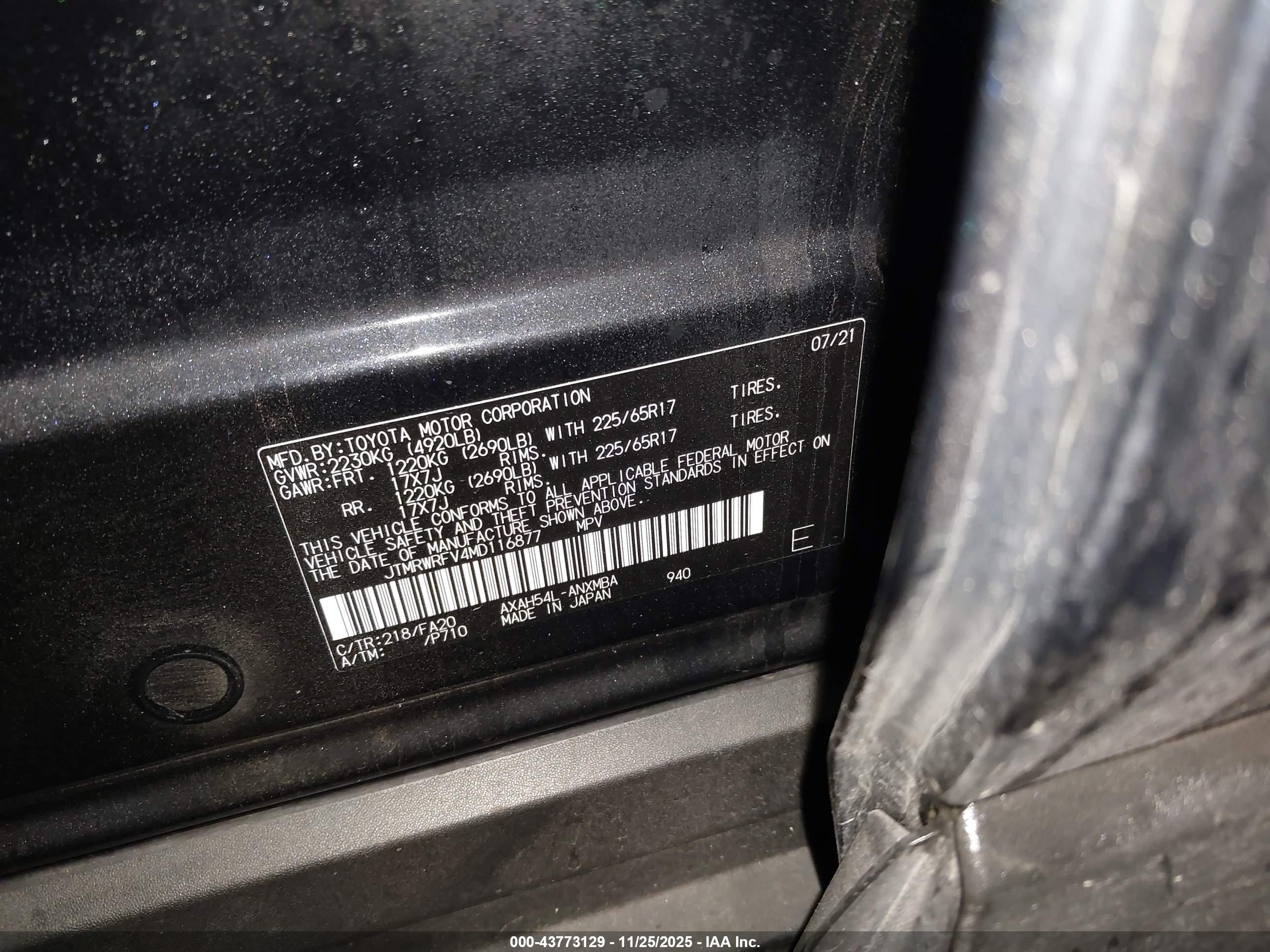 TOYOTA RAV4 image 9