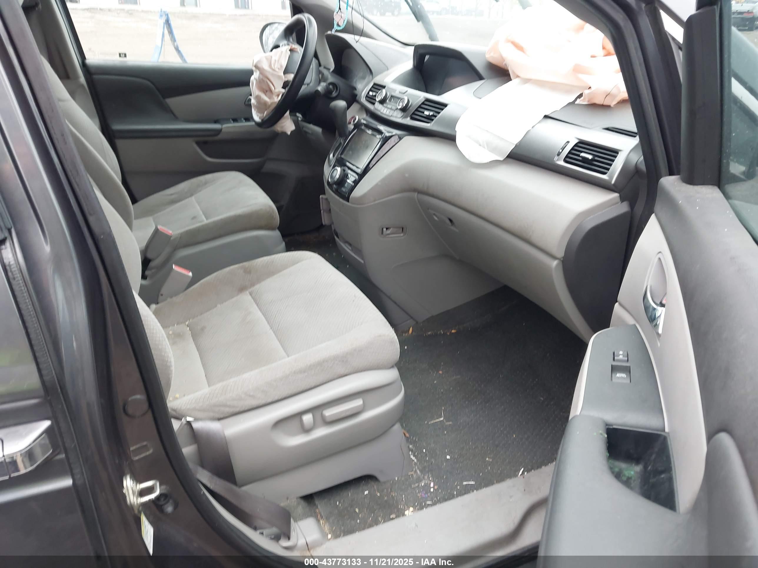HONDA ODYSSEY image 5