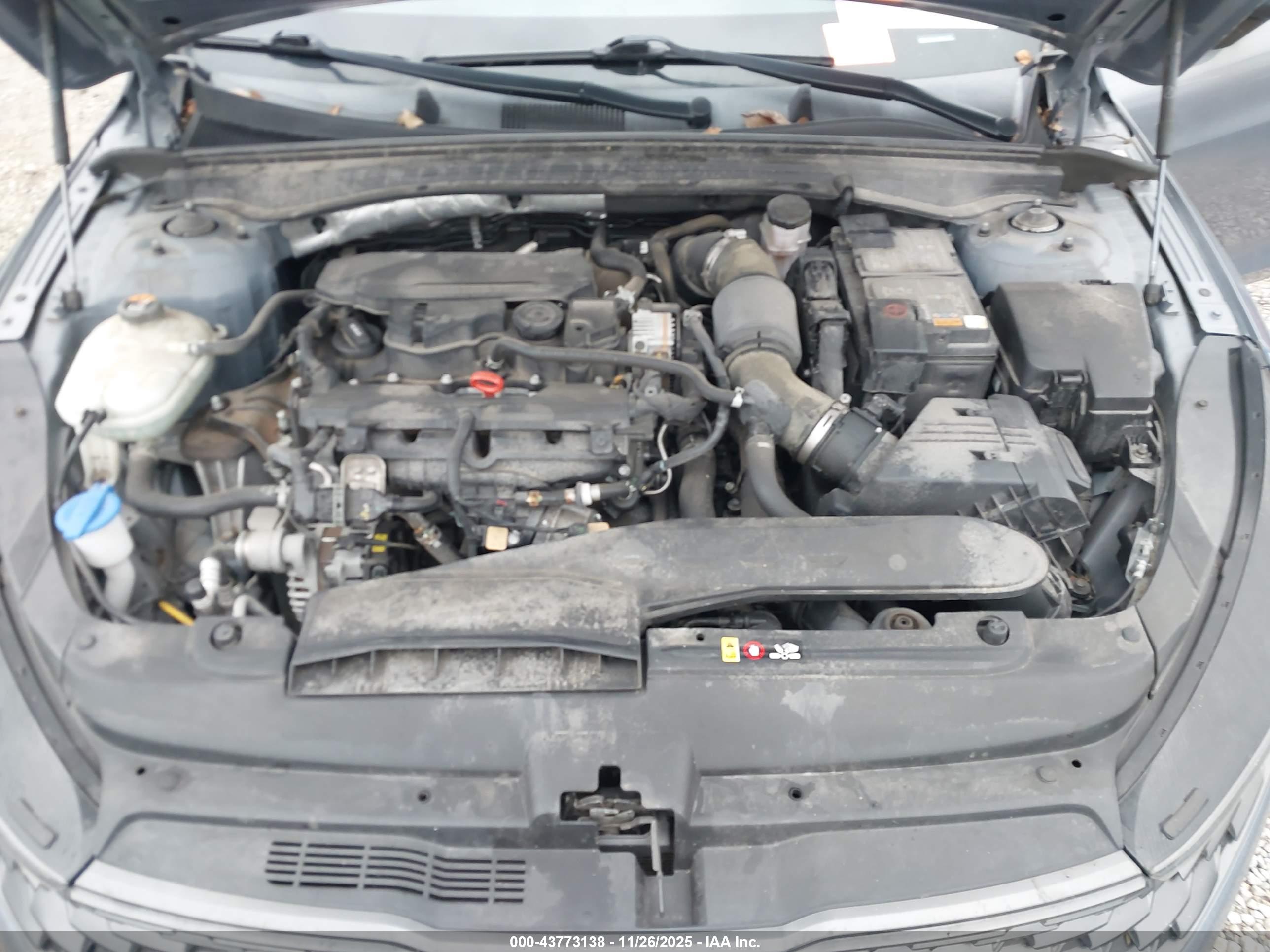 KIA K5 image 10