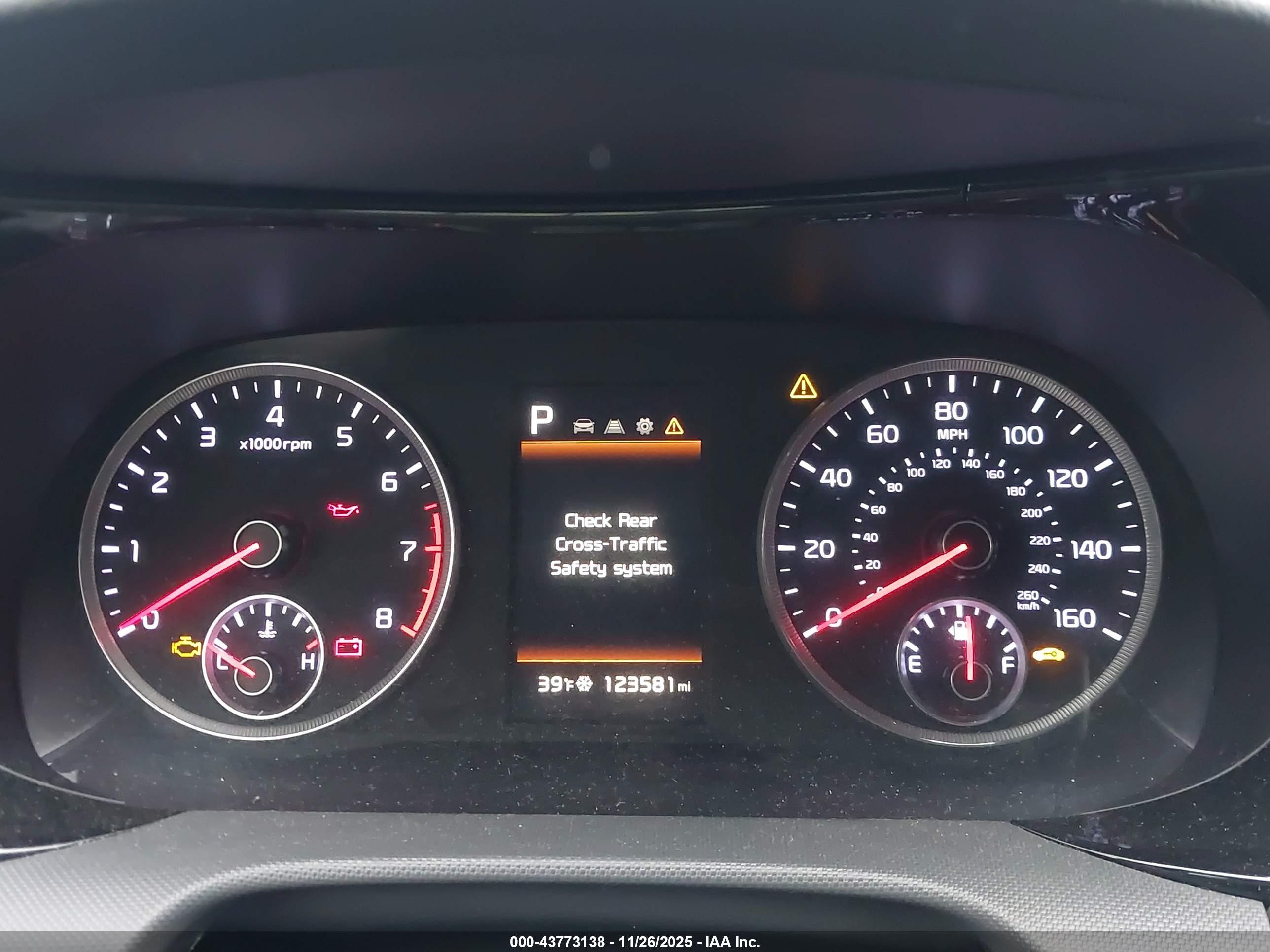 KIA K5 image 7