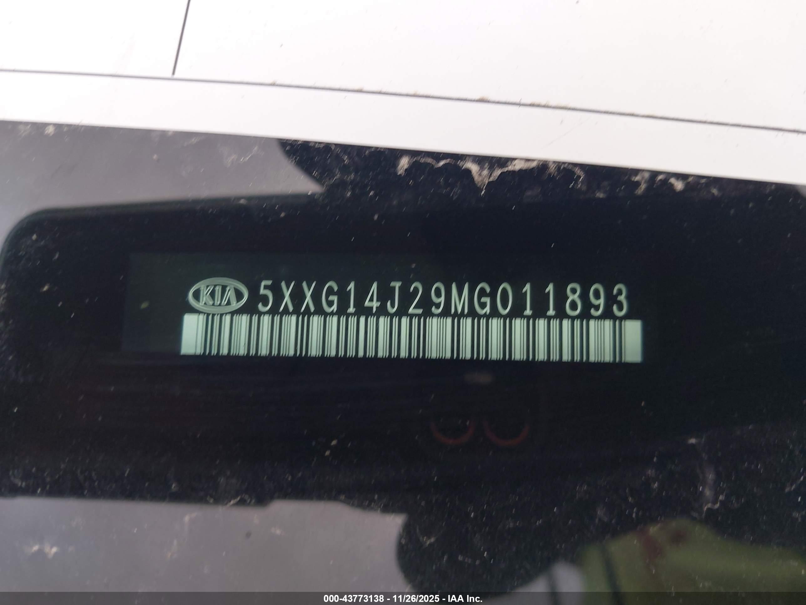 KIA K5 image 9