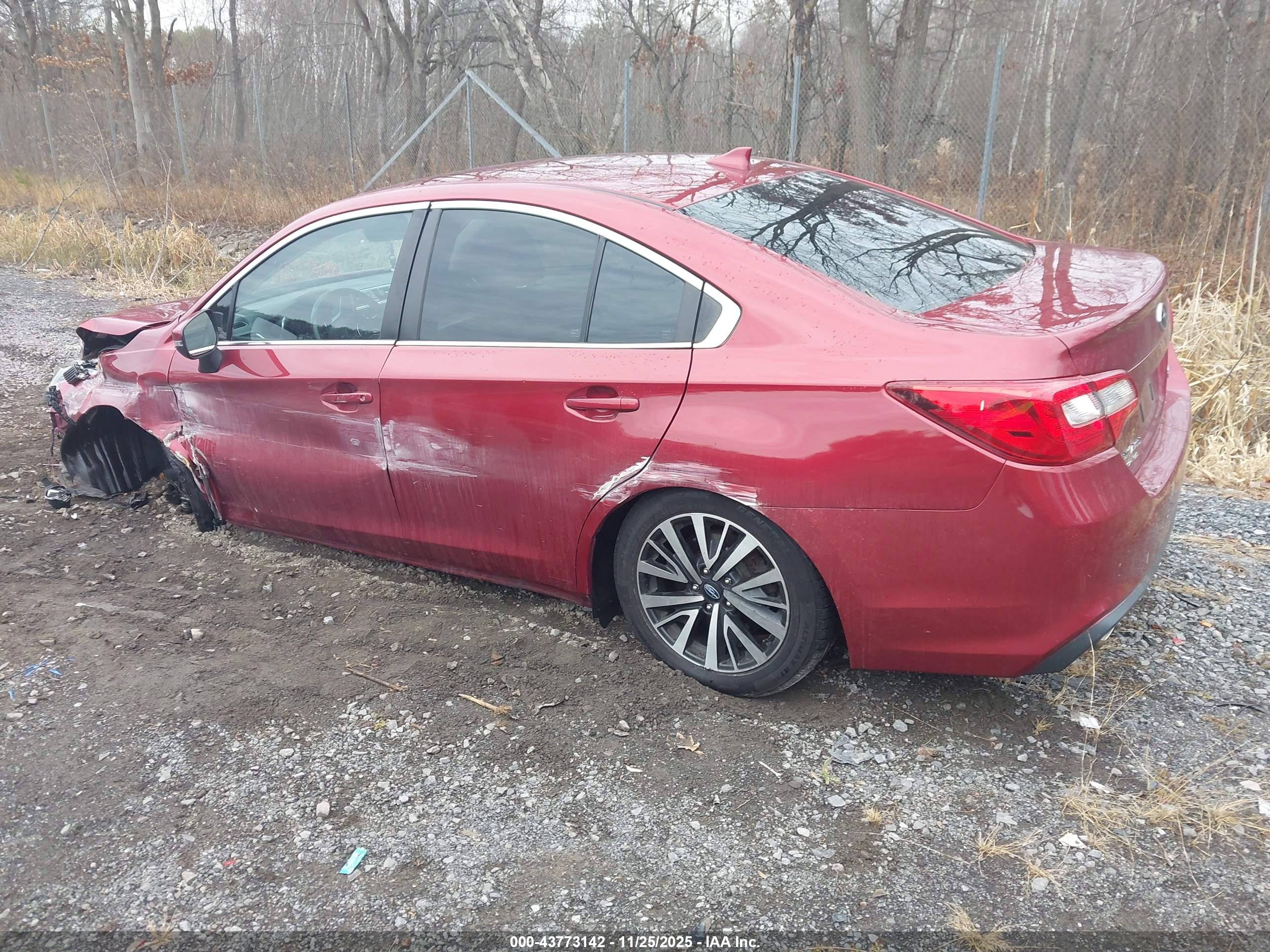 SUBARU LEGACY image 3
