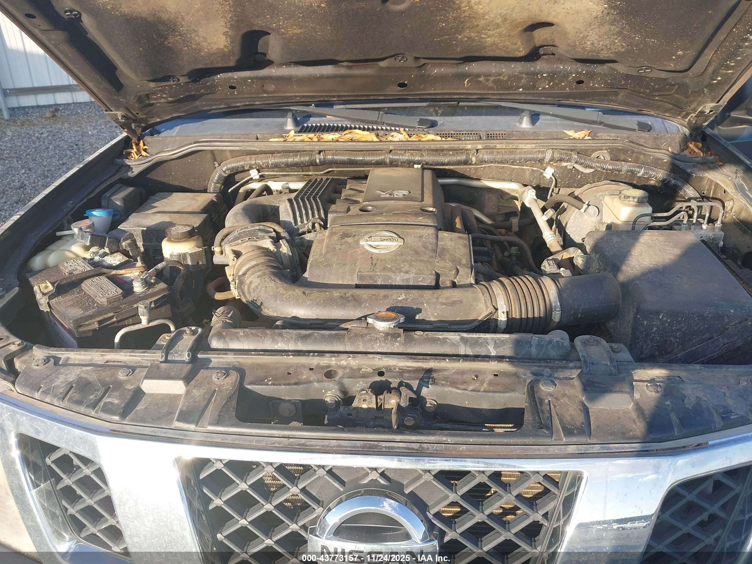 NISSAN FRONTIER image 10