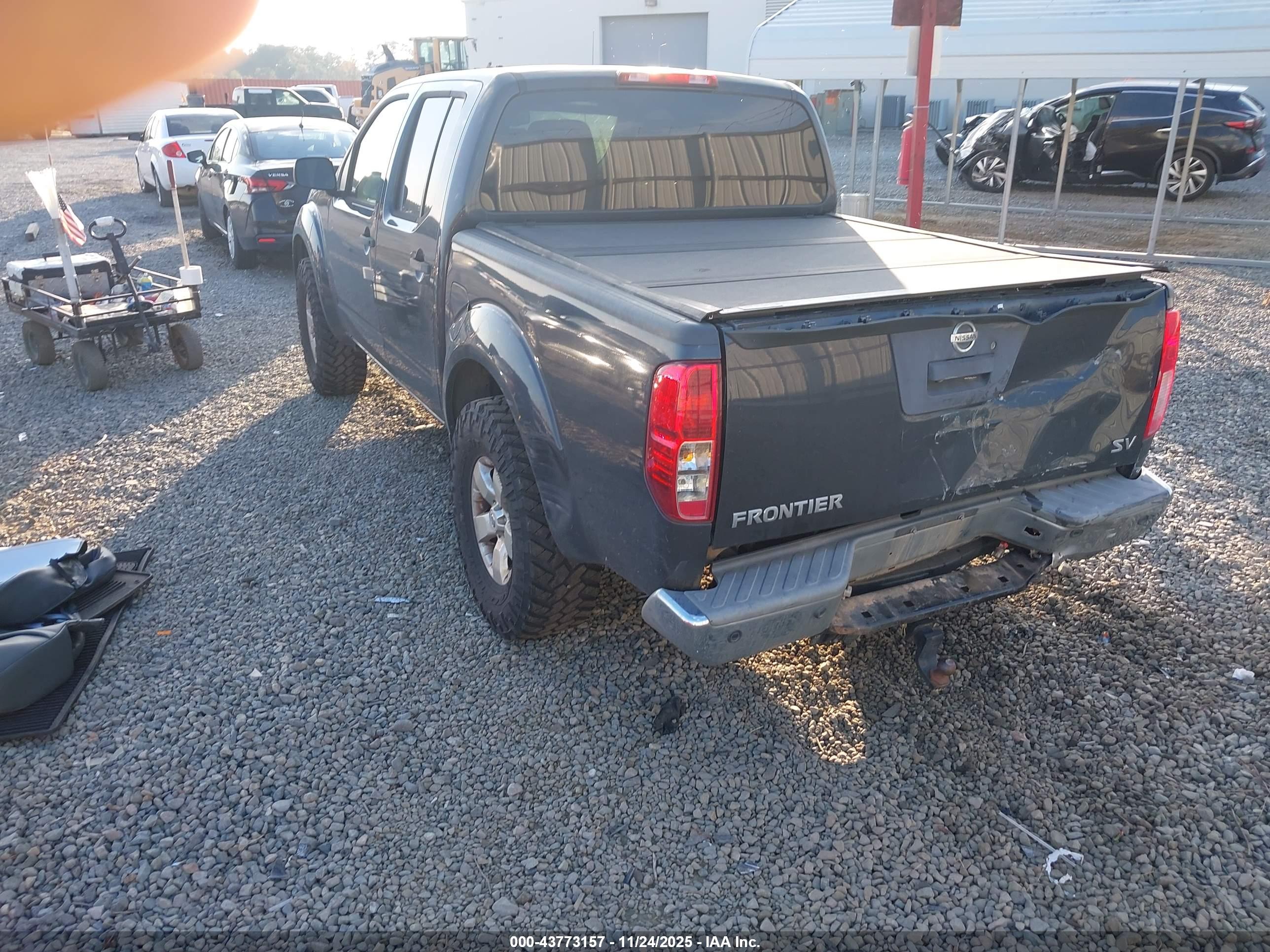 NISSAN FRONTIER image 6
