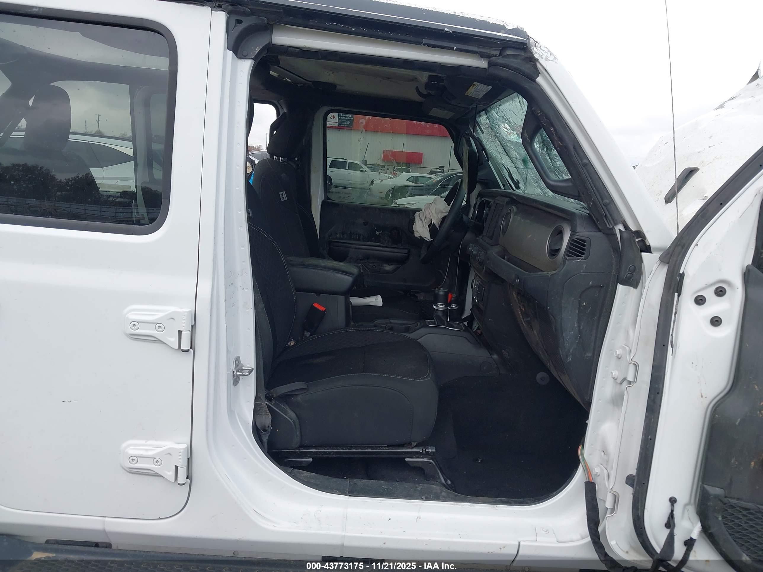 JEEP WRANGLER image 5