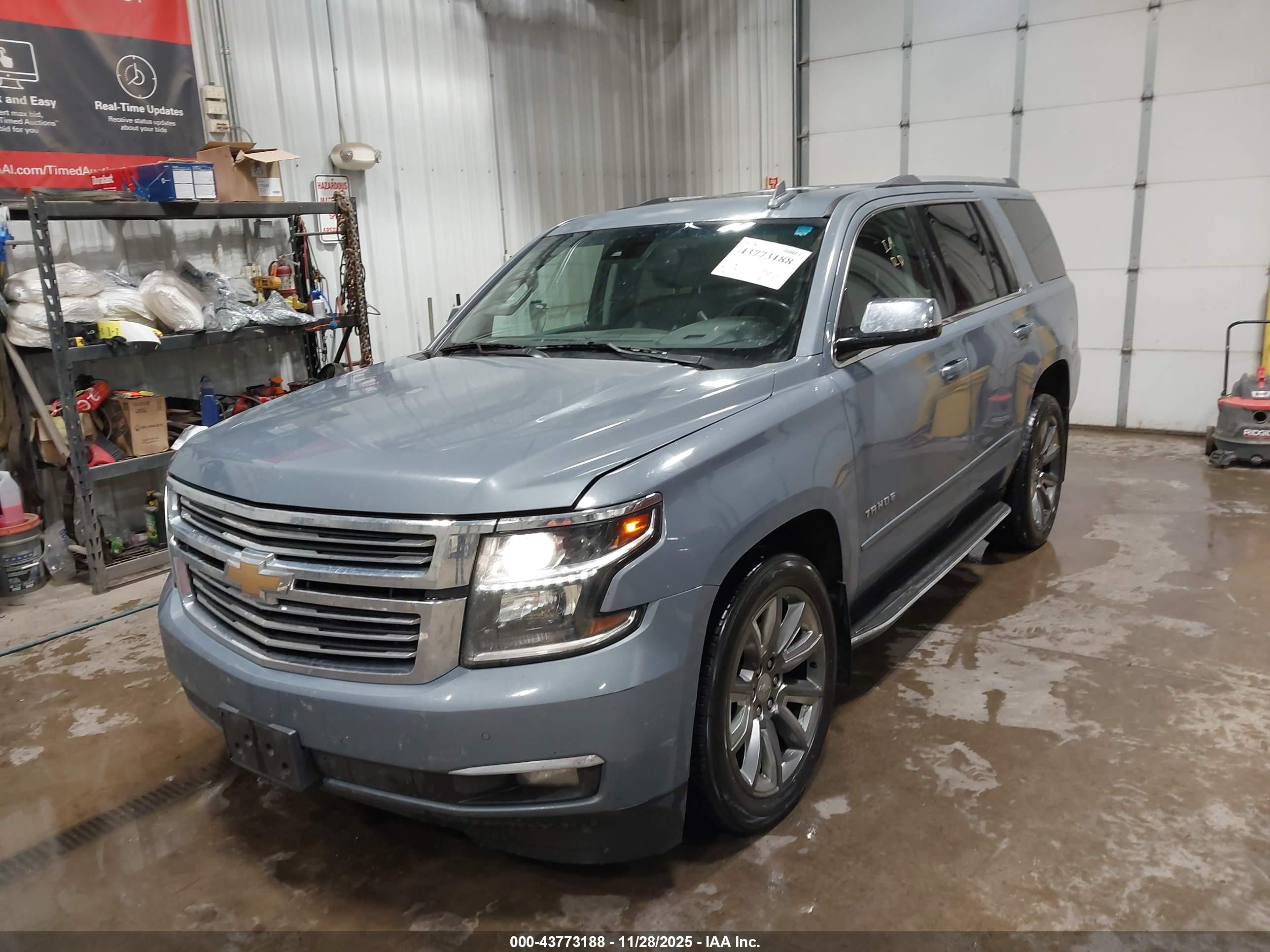 CHEVROLET TAHOE image 6