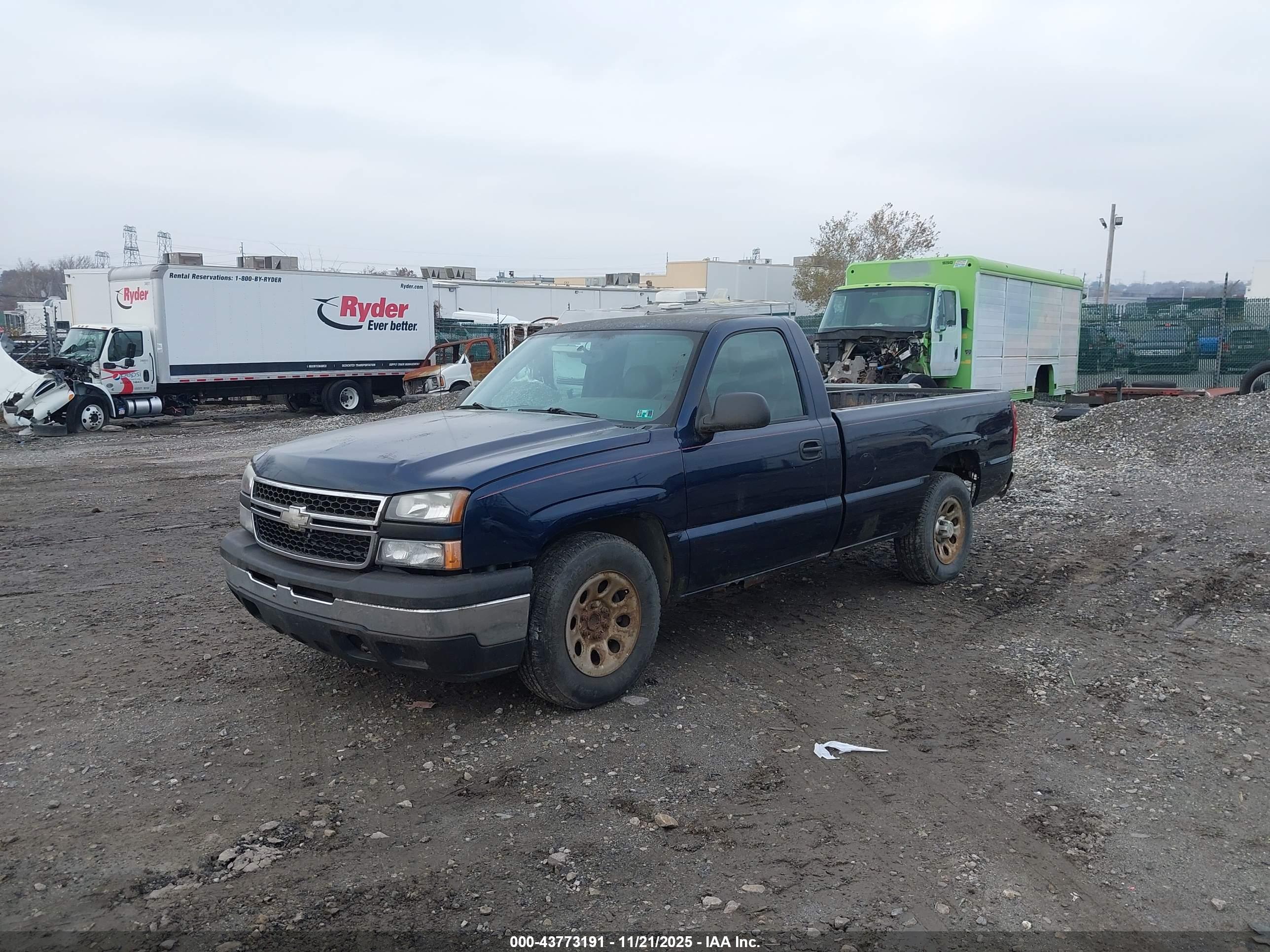 CHEVROLET SILVERADO image 2
