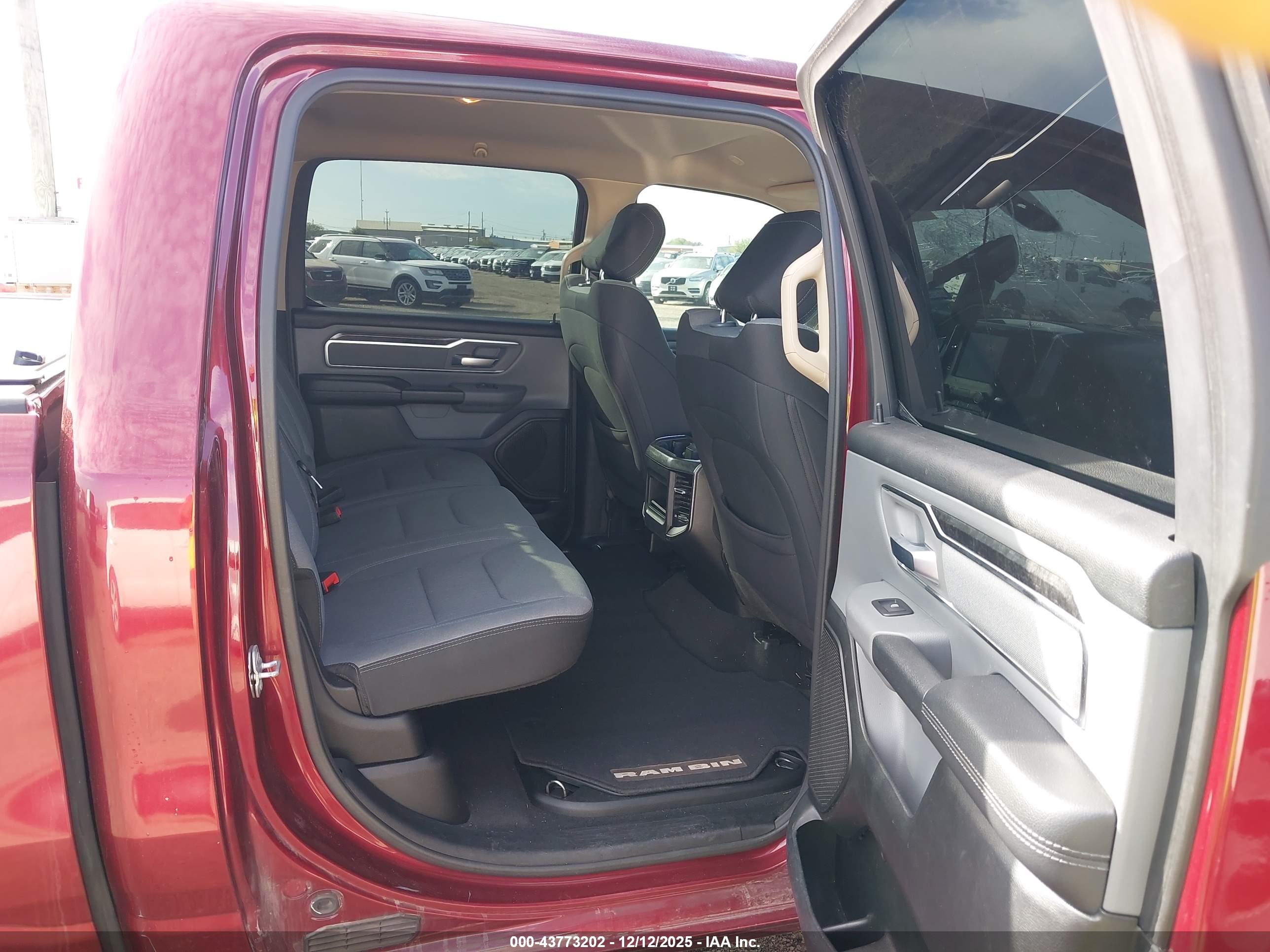 RAM 1500 image 8