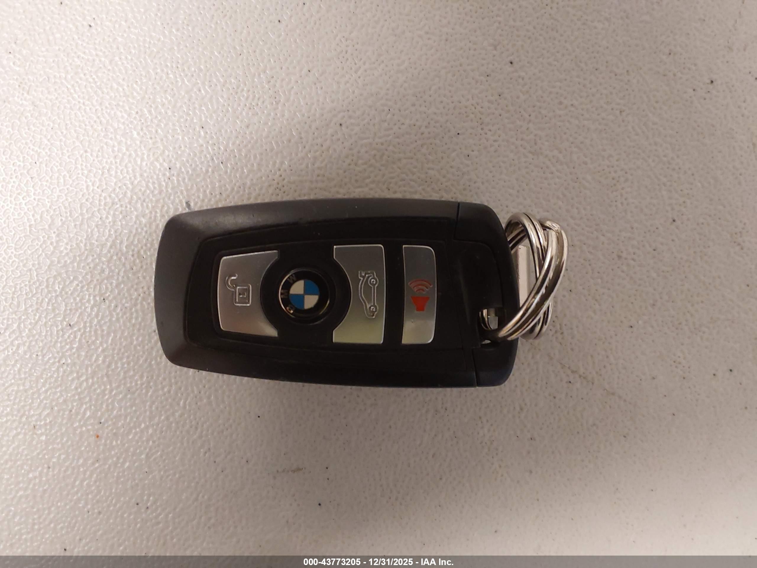 BMW 528I image 11