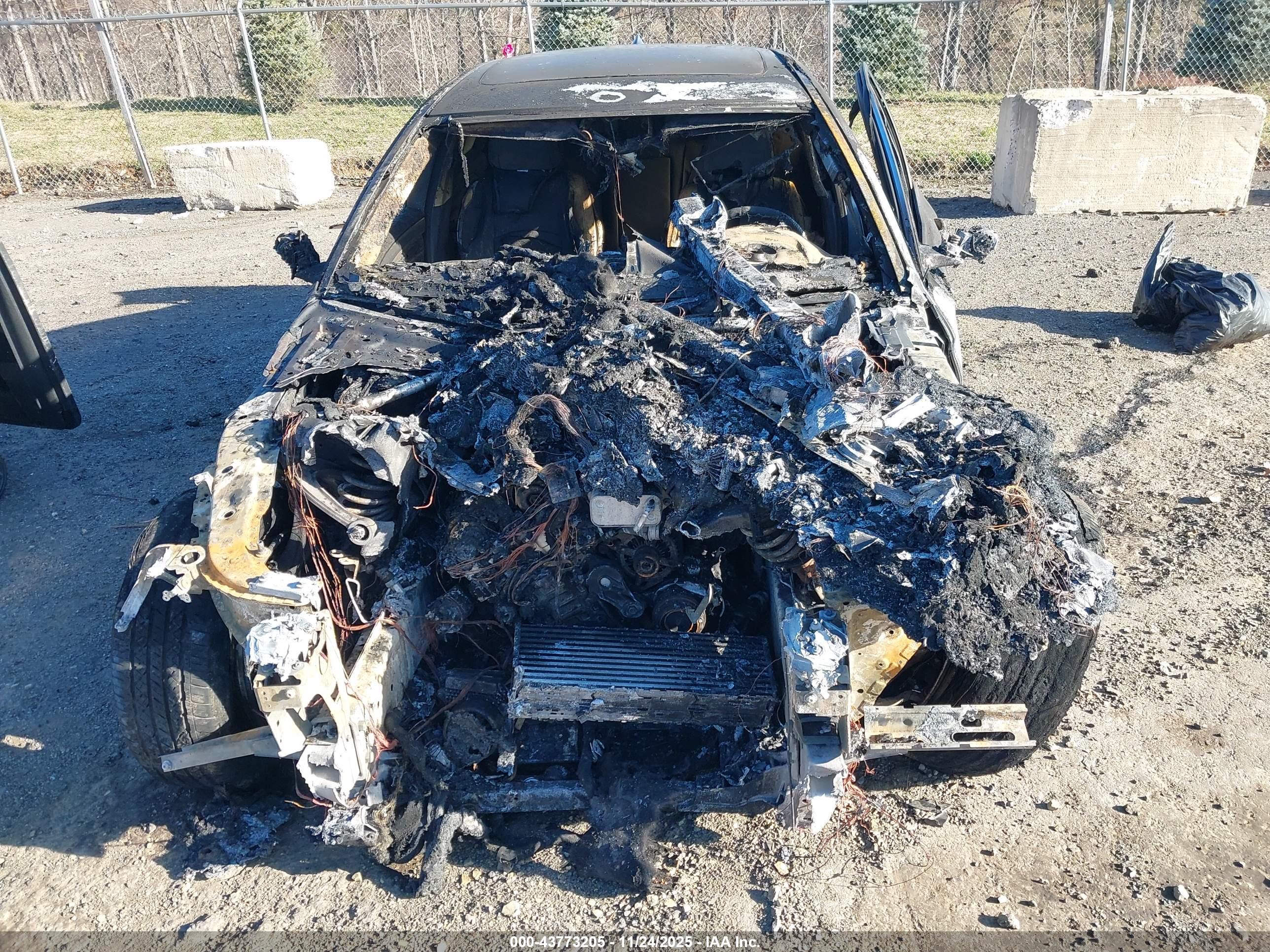BMW 528I image 6