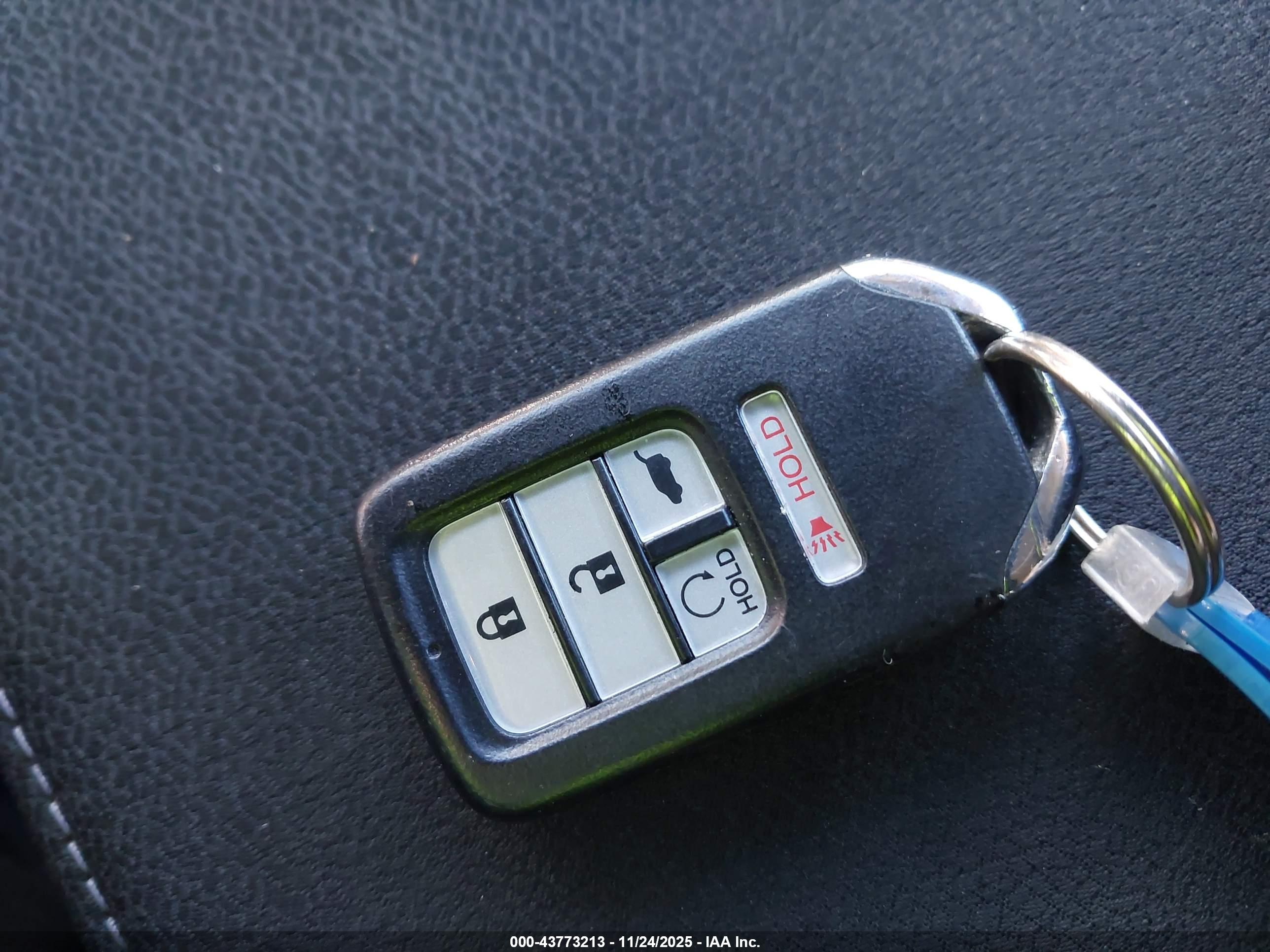 HONDA CR-V image 11