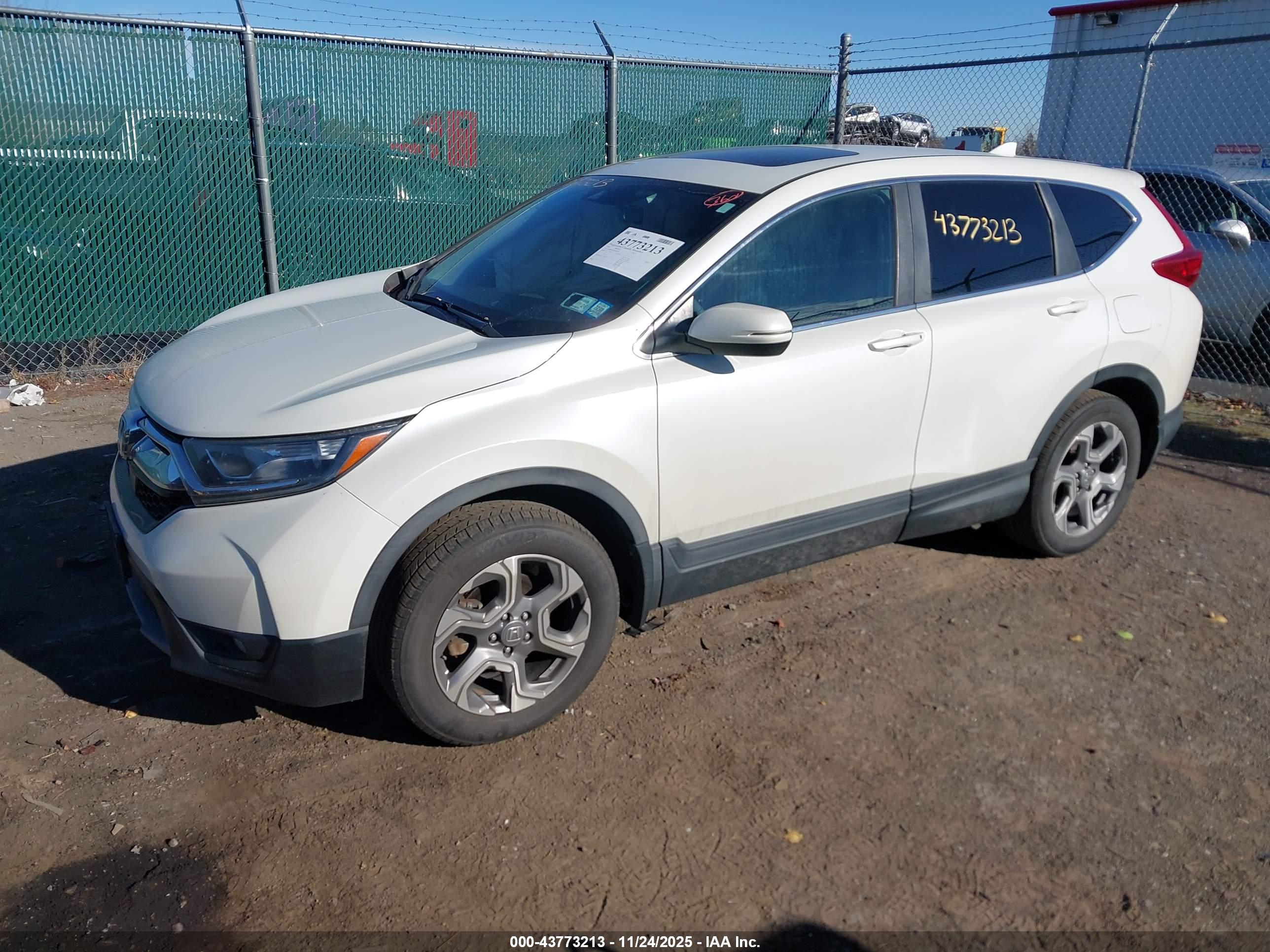 HONDA CR-V image 2