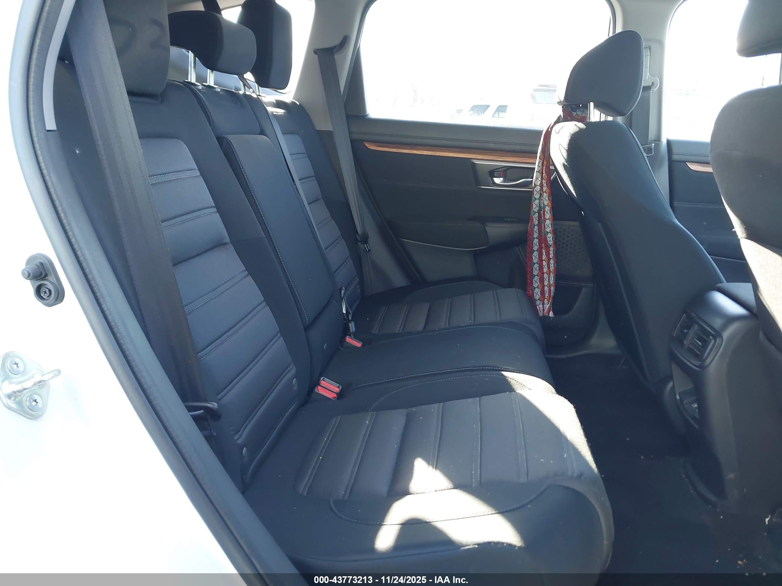 HONDA CR-V image 8