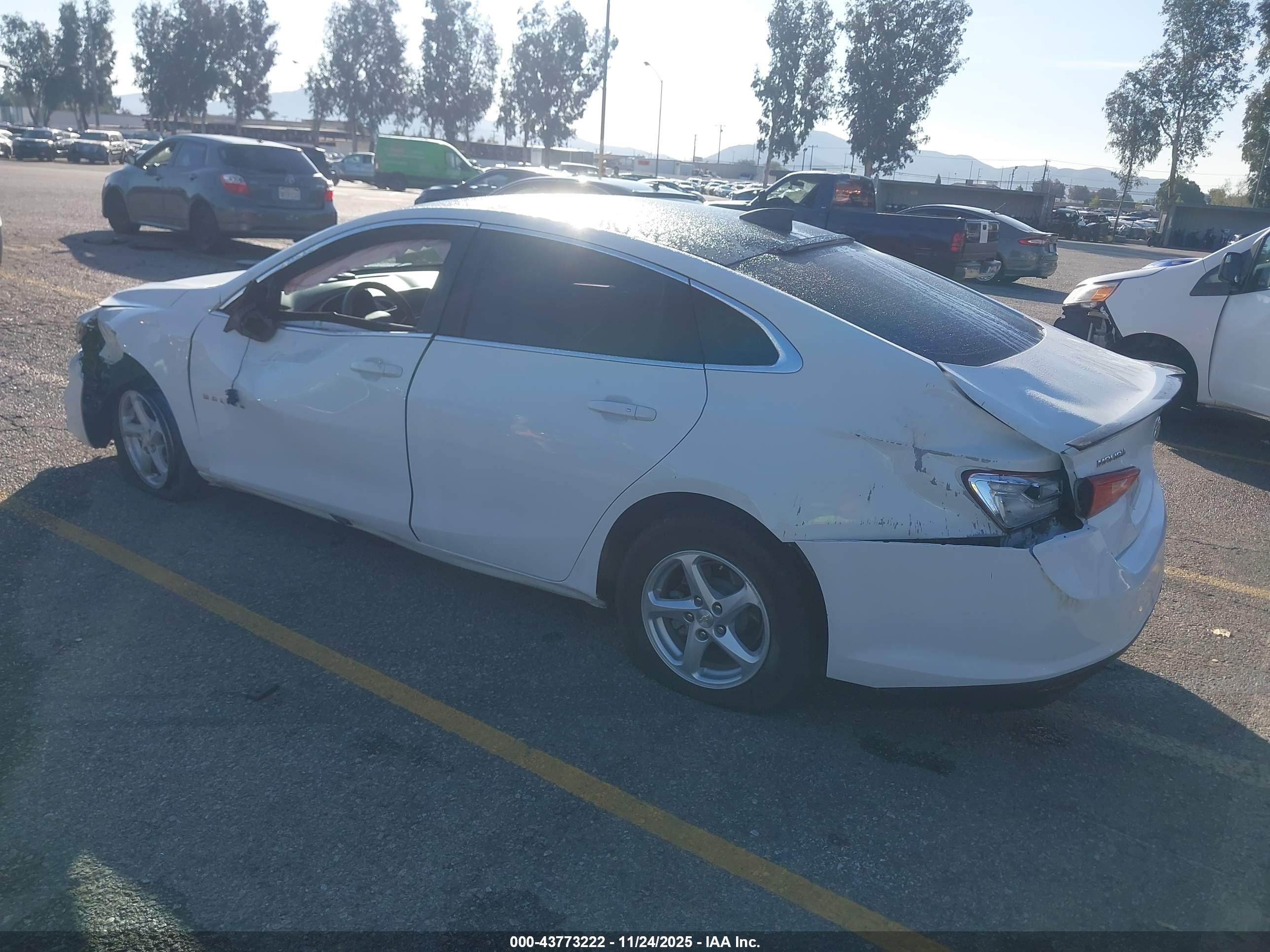 CHEVROLET MALIBU image 3