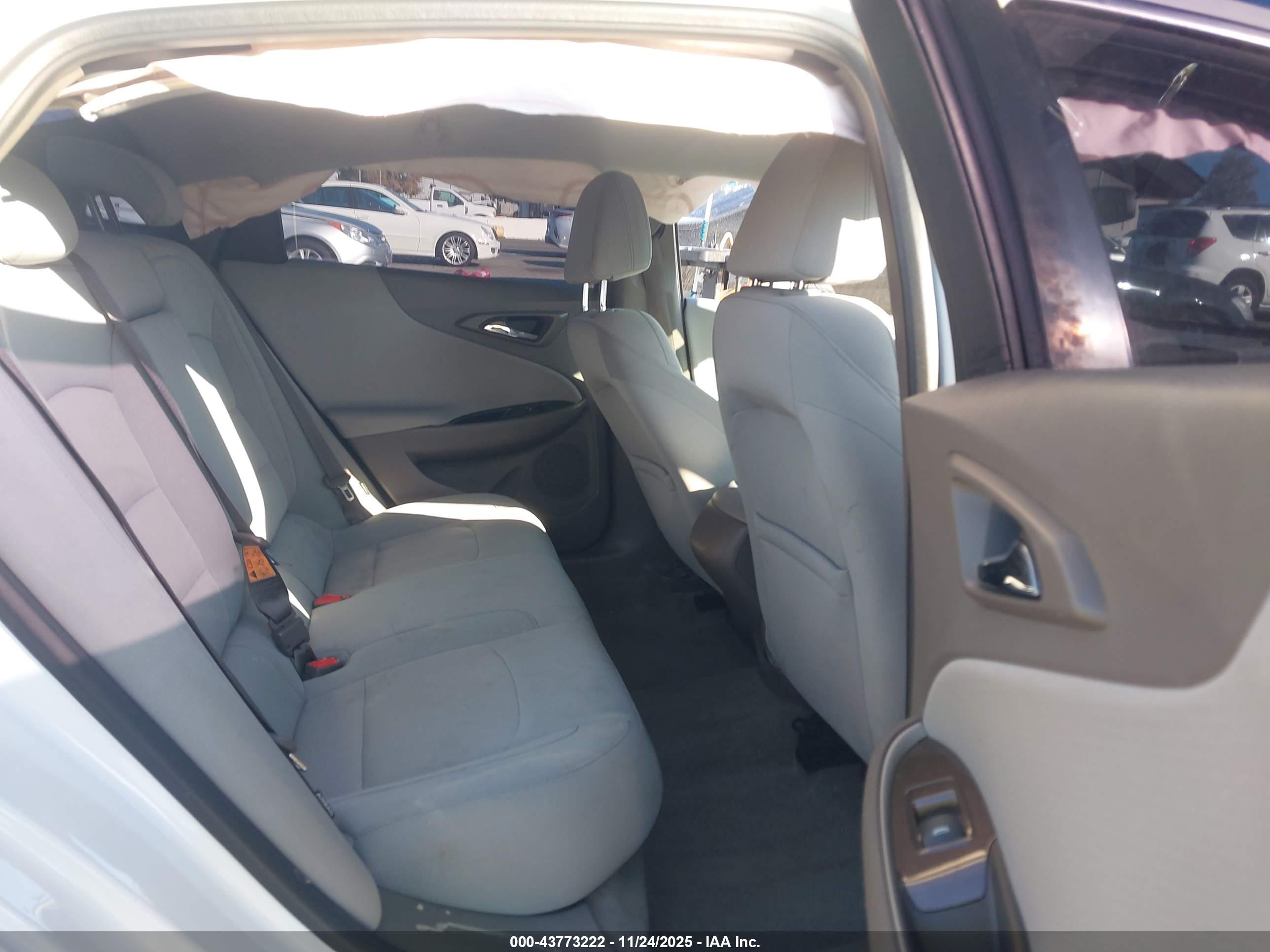 CHEVROLET MALIBU image 8