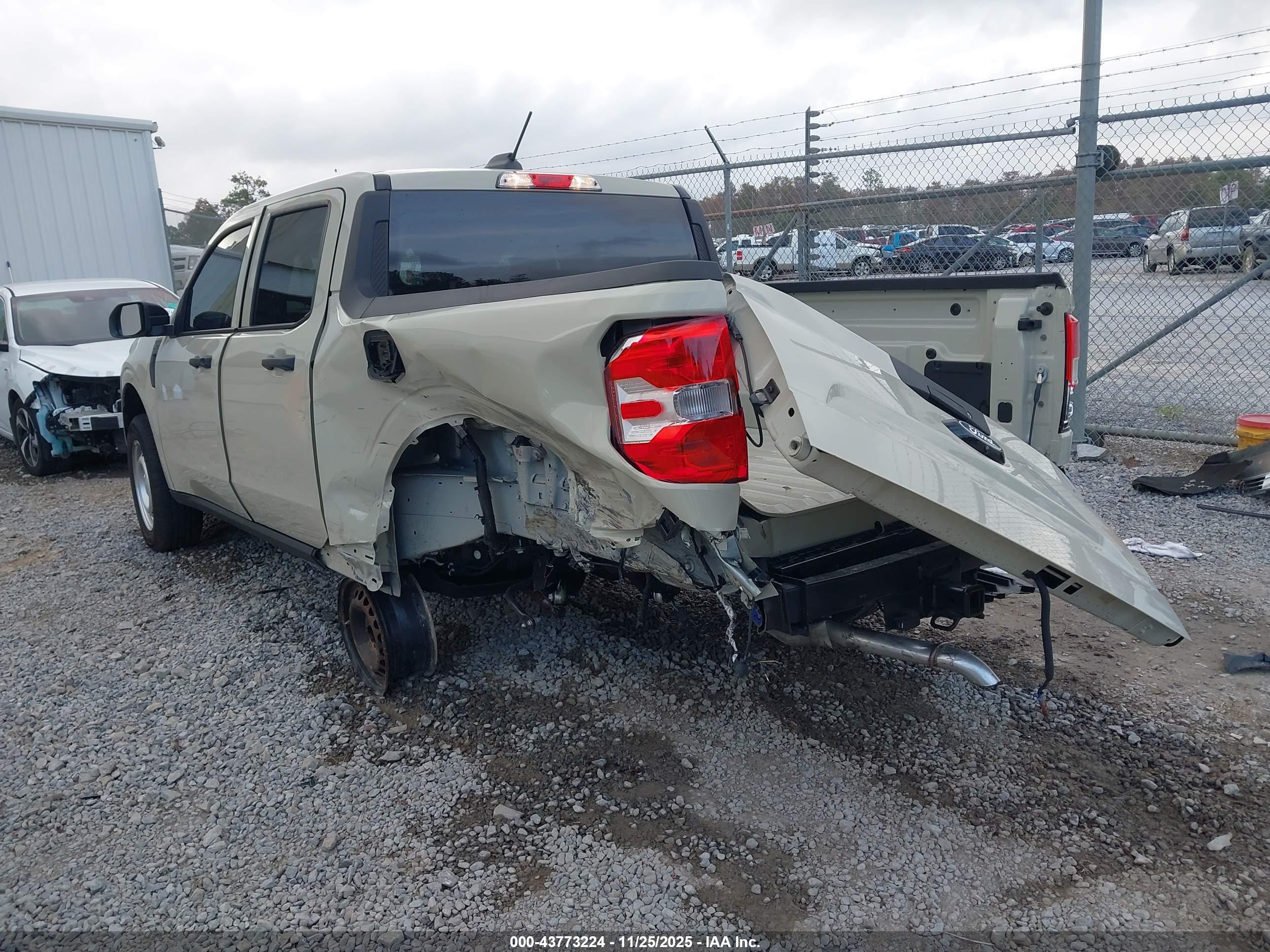 FORD MAVERICK image 3