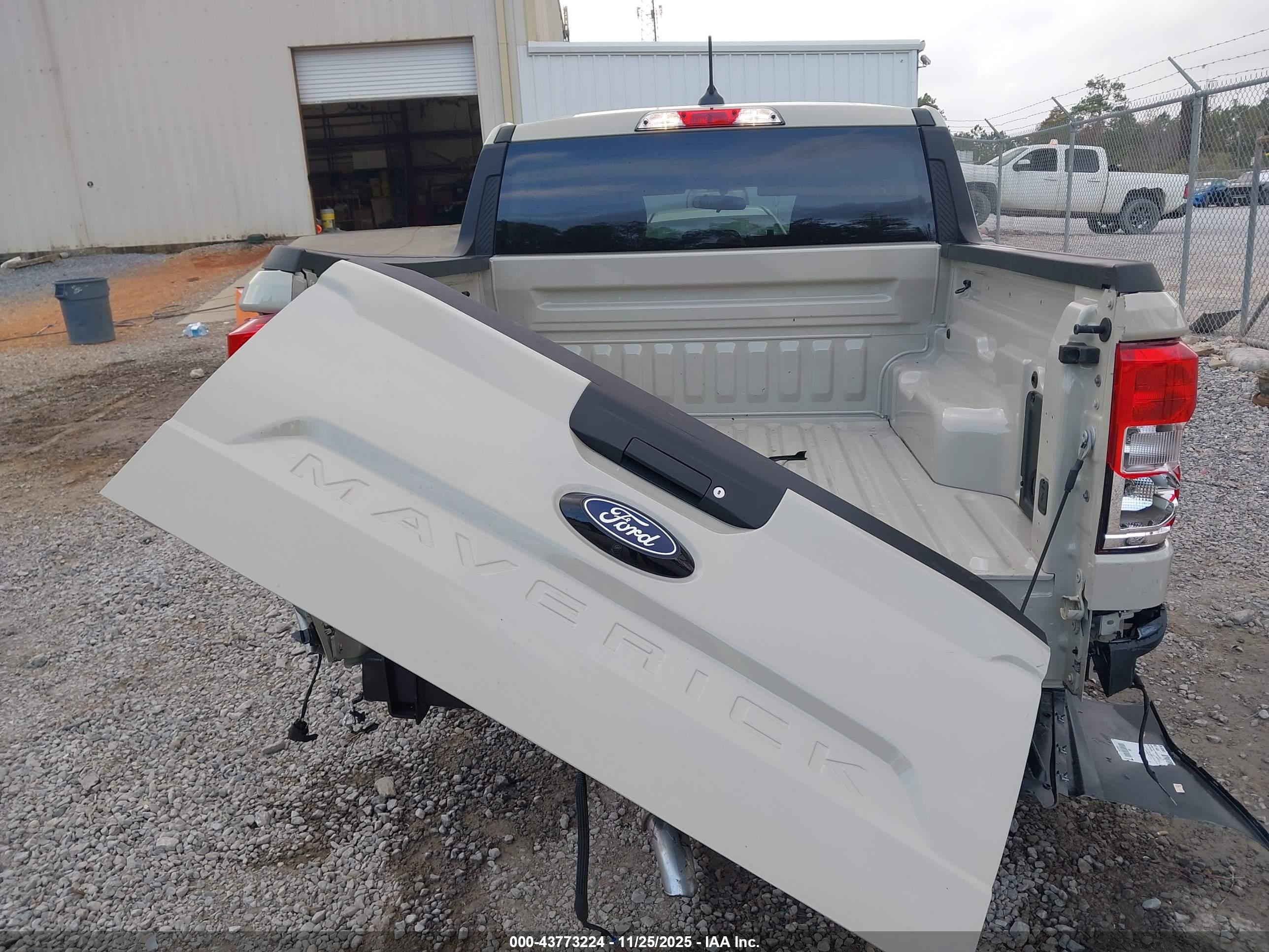 FORD MAVERICK image 6