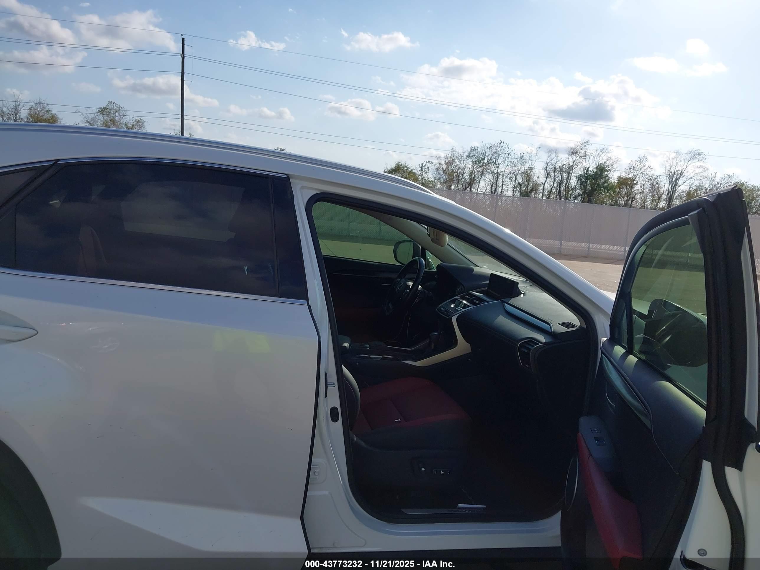 LEXUS NX image 5