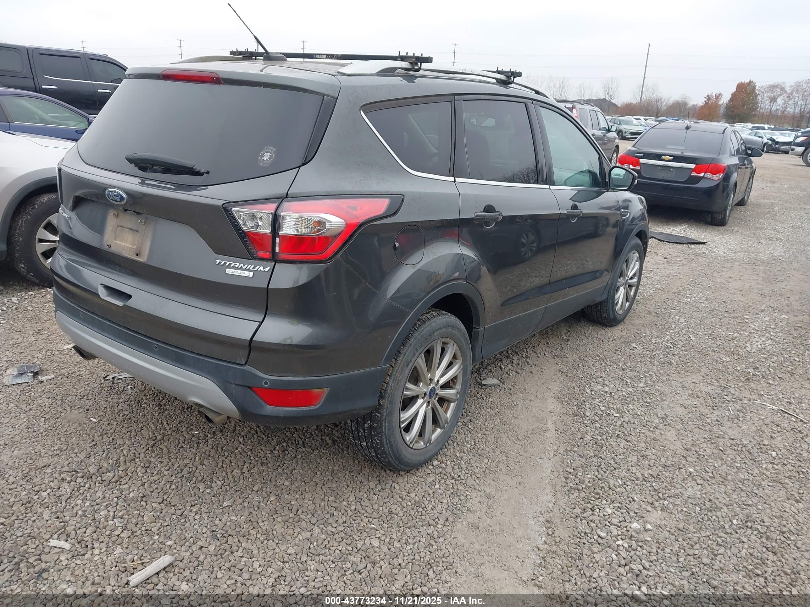 FORD ESCAPE image 4