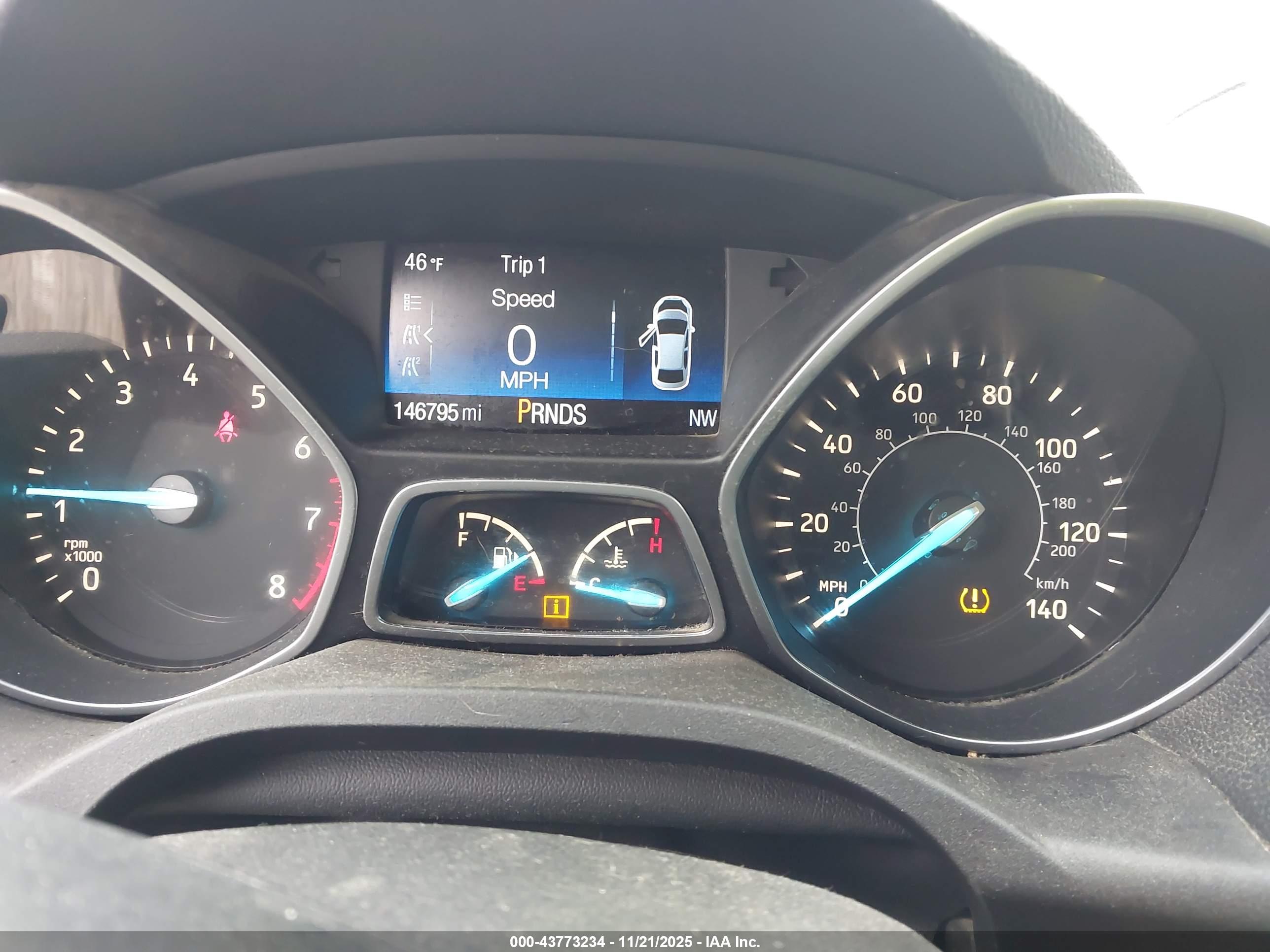 FORD ESCAPE image 7
