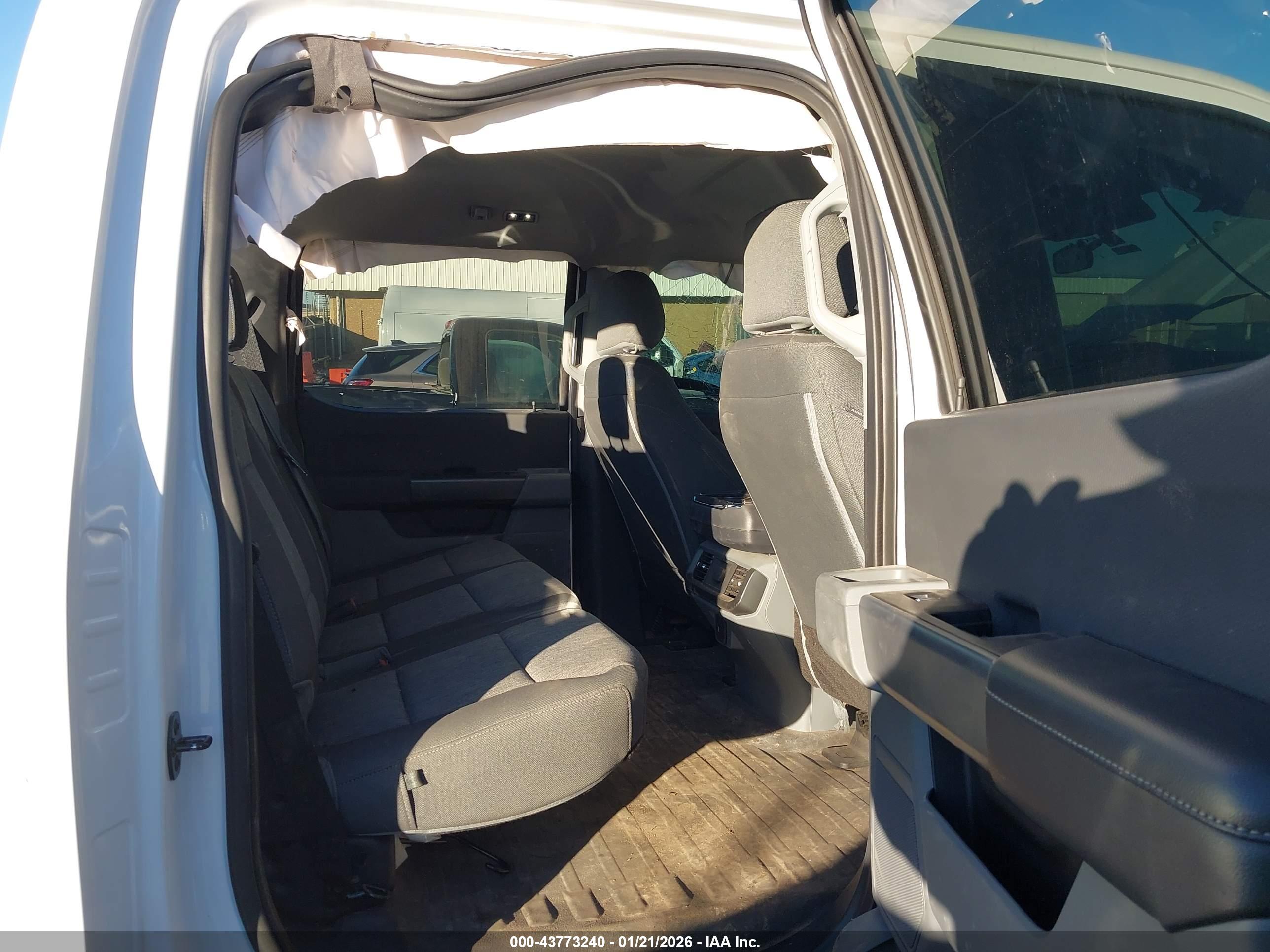 FORD F-150 image 8