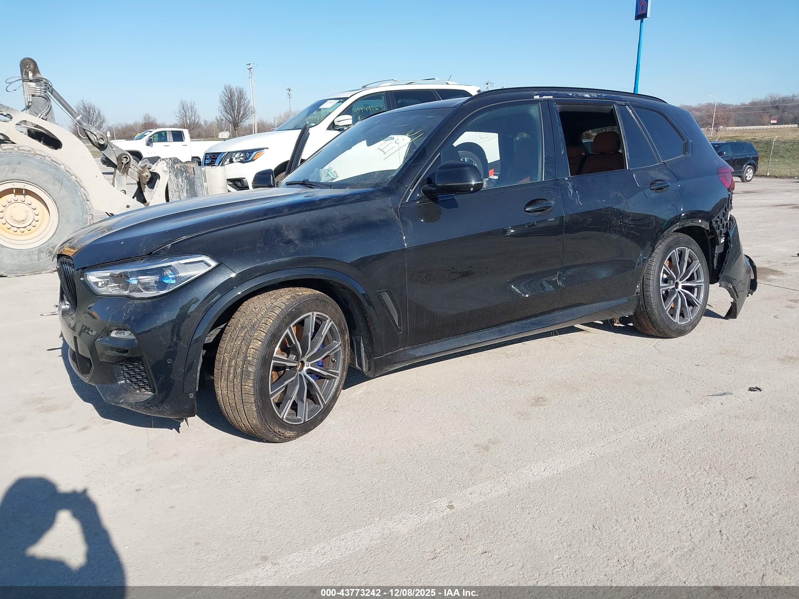 BMW X5 image 2