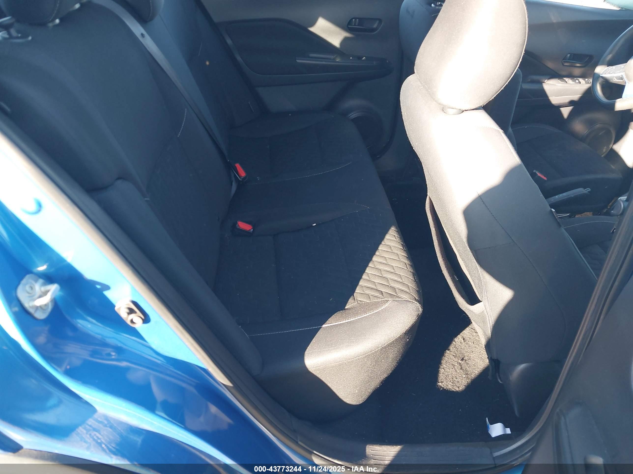 NISSAN KICKS image 8