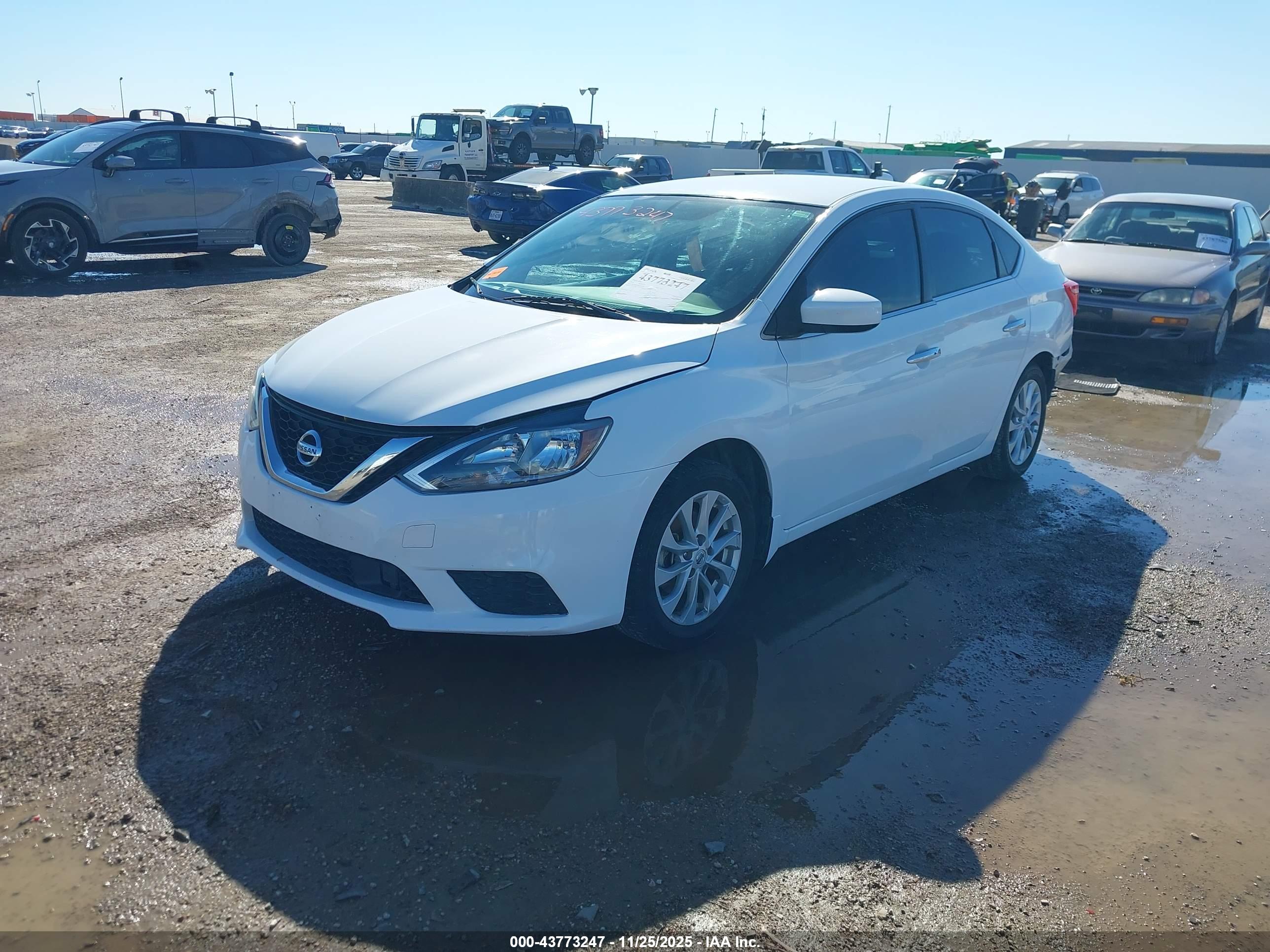 NISSAN SENTRA image 2