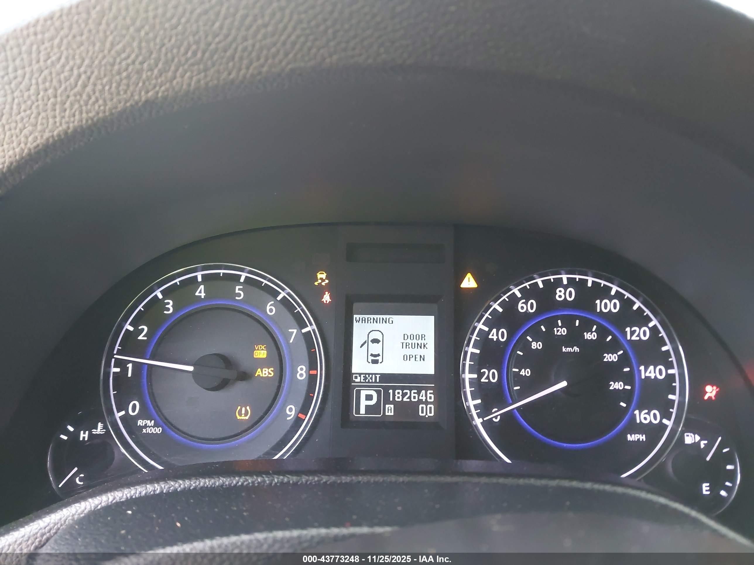 INFINITI G37 image 7
