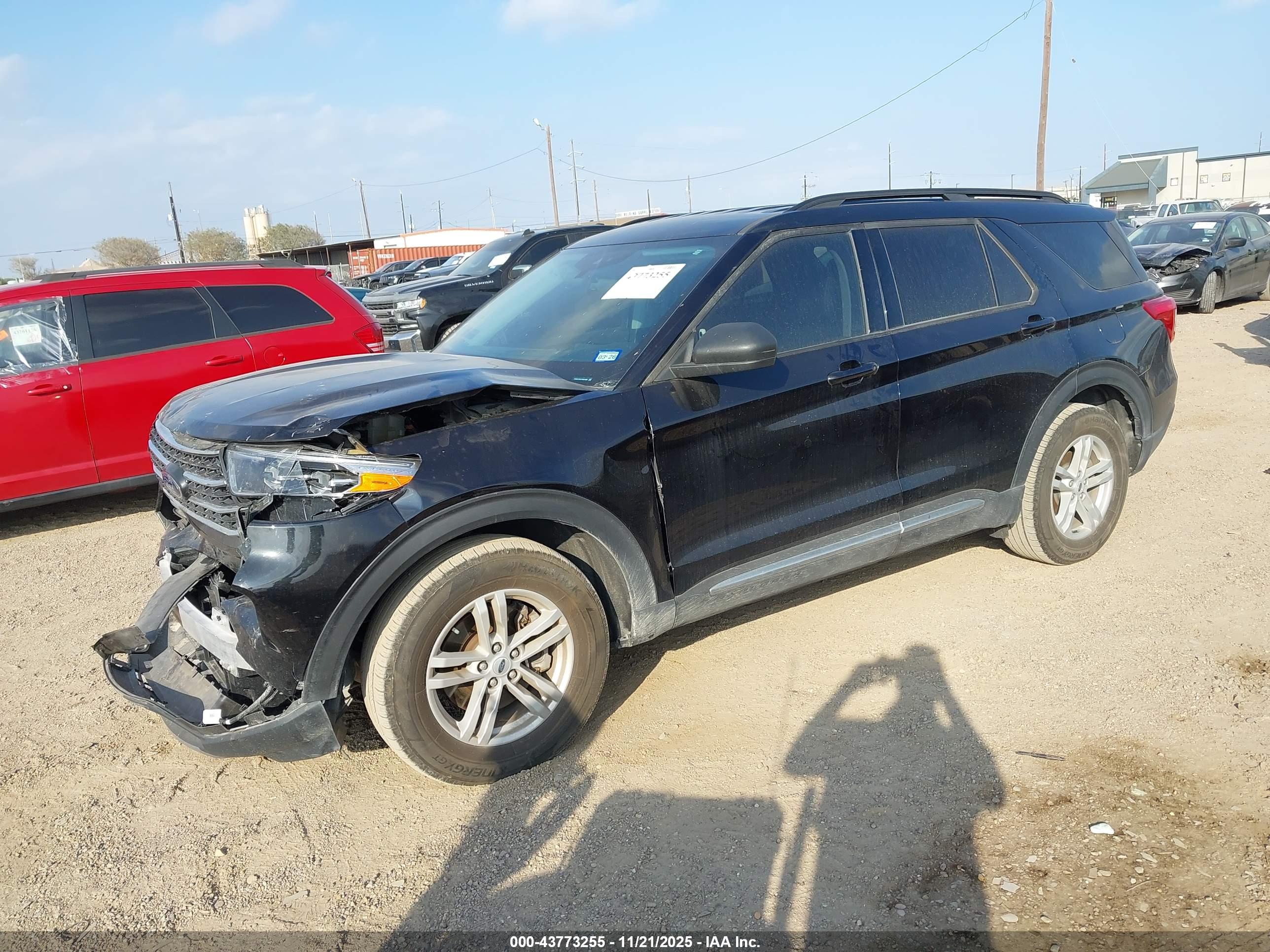 FORD EXPLORER image 2
