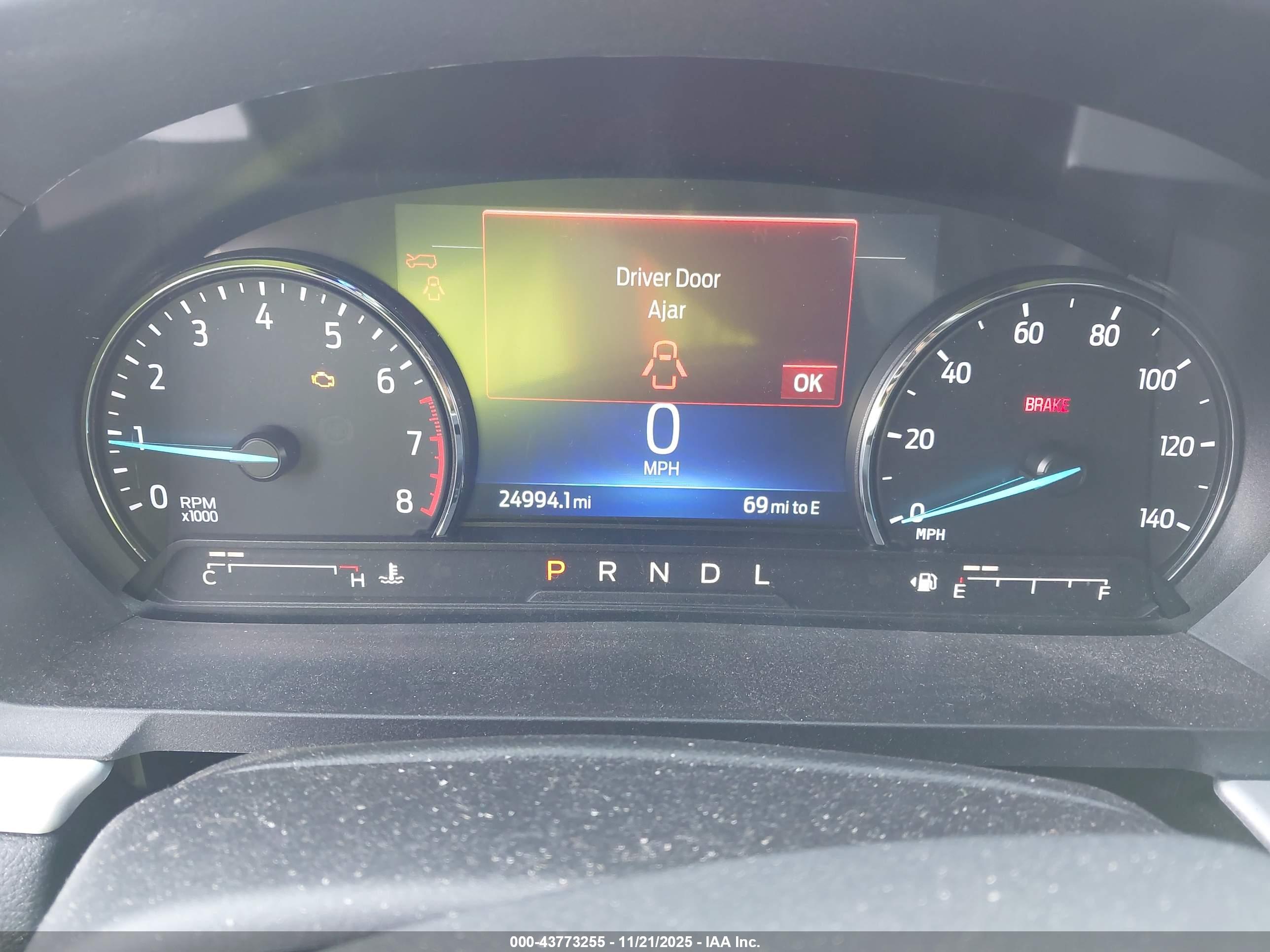 FORD EXPLORER image 7