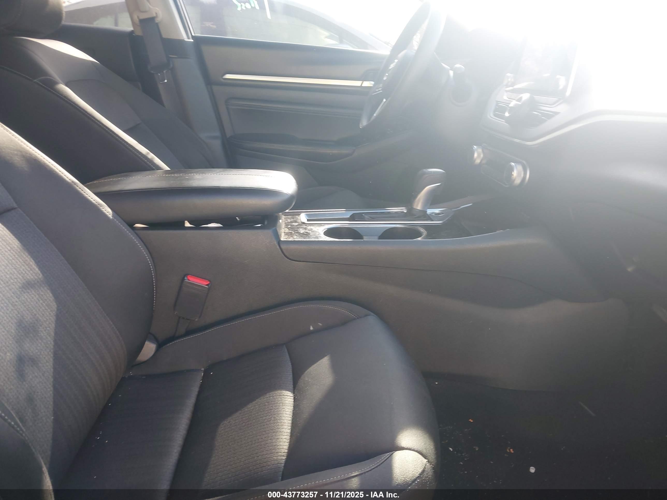 NISSAN ALTIMA image 5