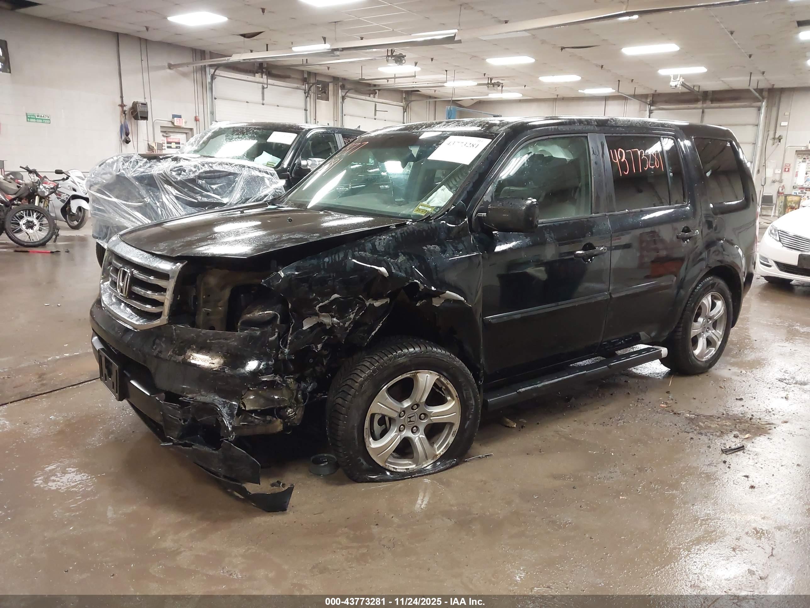 HONDA PILOT image 2