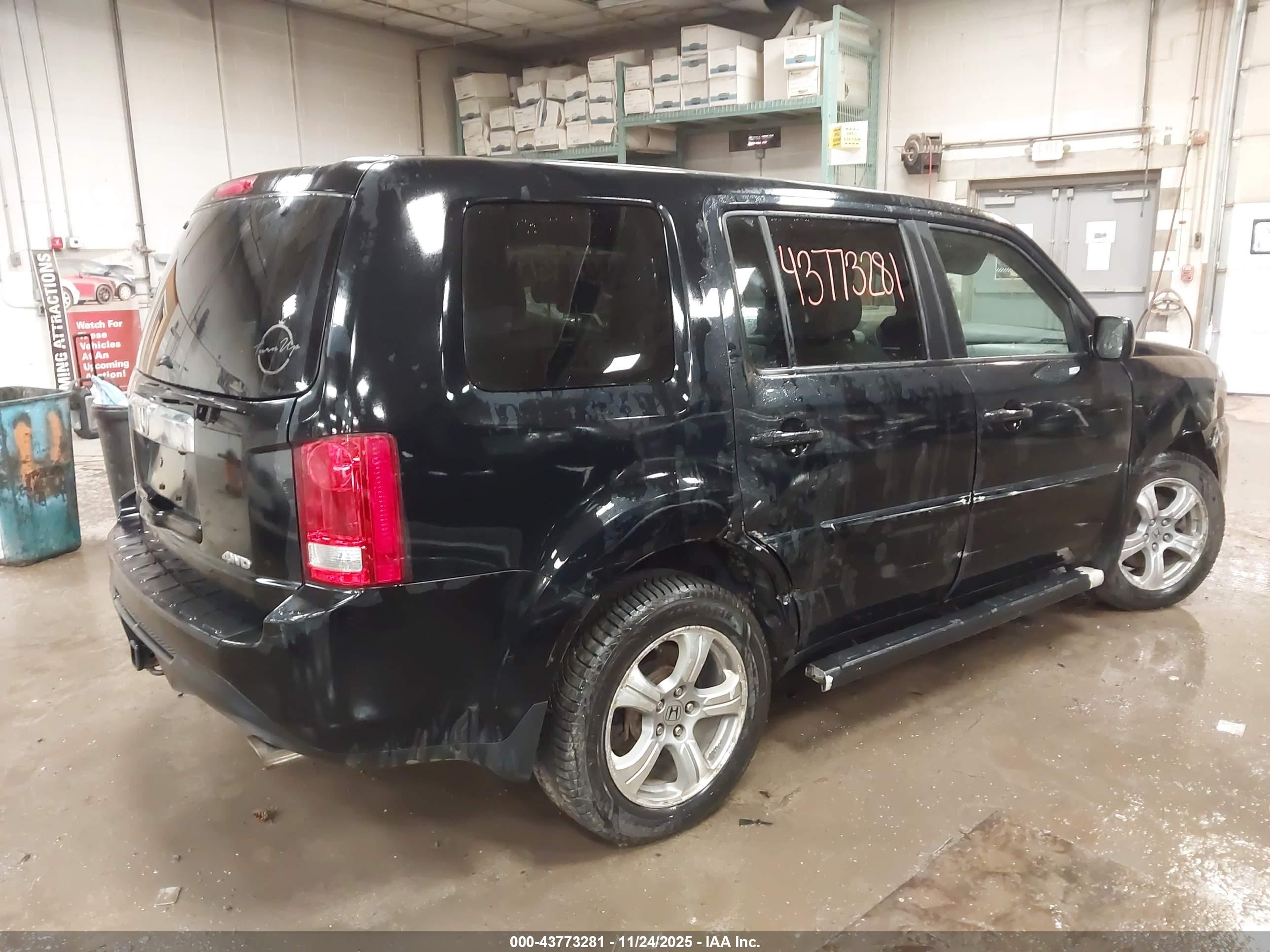 HONDA PILOT image 4