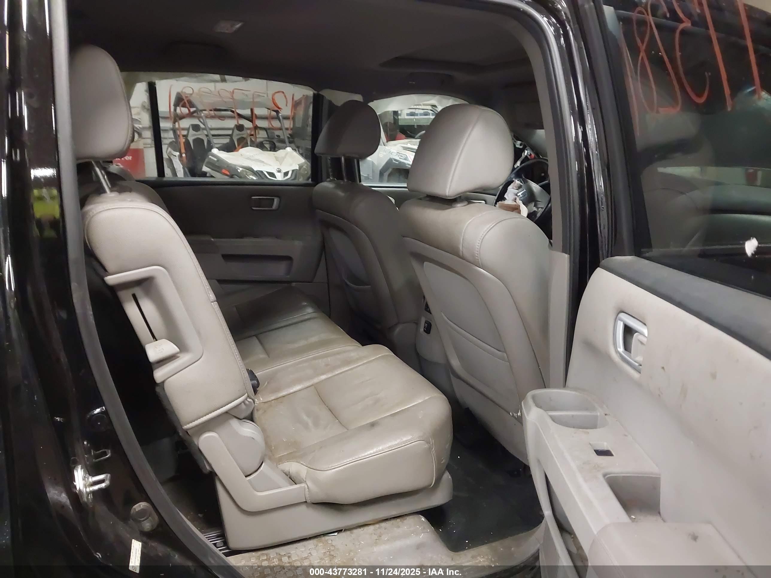 HONDA PILOT image 8