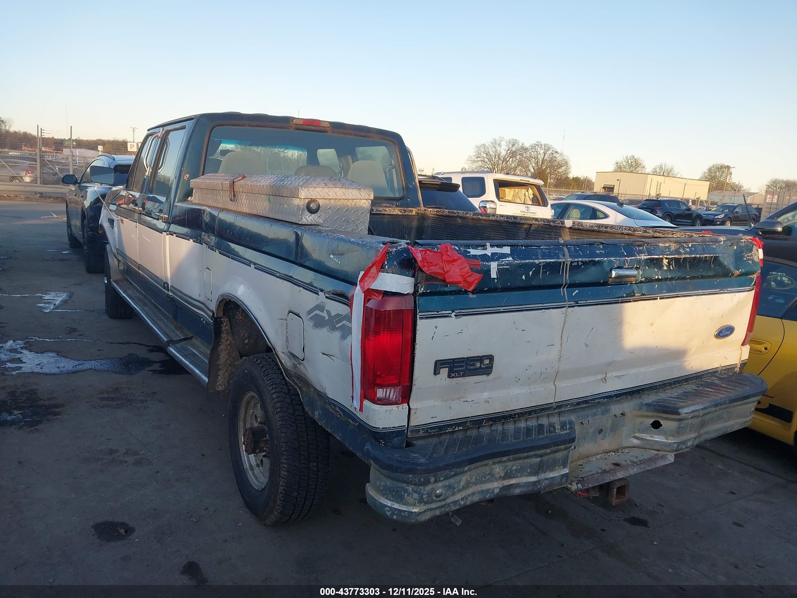FORD F-350 image 3
