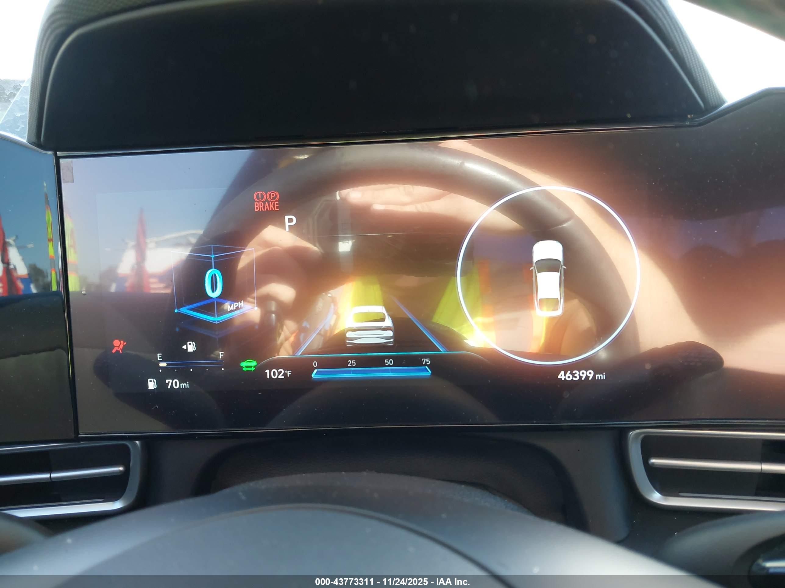 HYUNDAI ELANTRA image 7