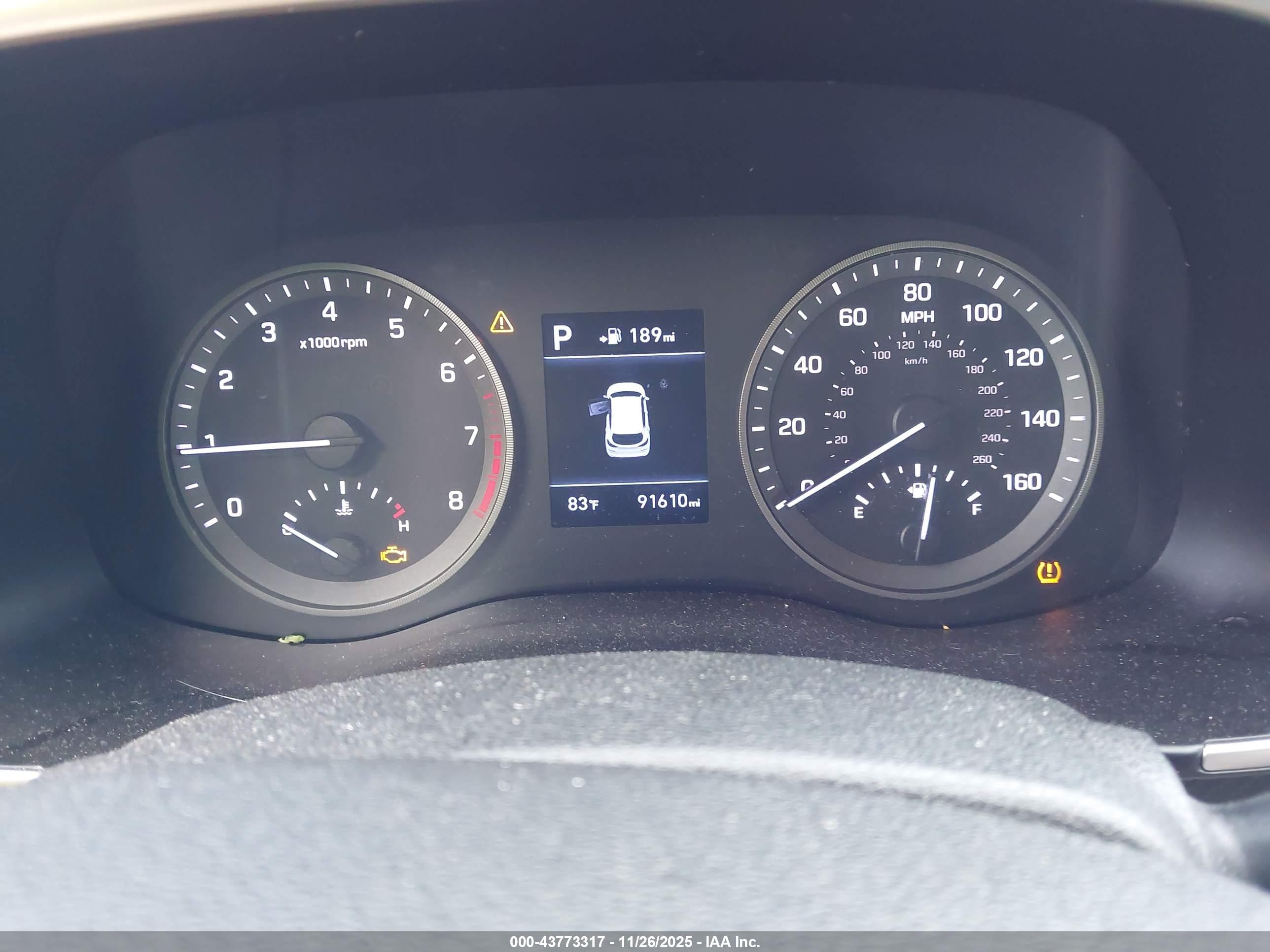 HYUNDAI TUCSON image 7