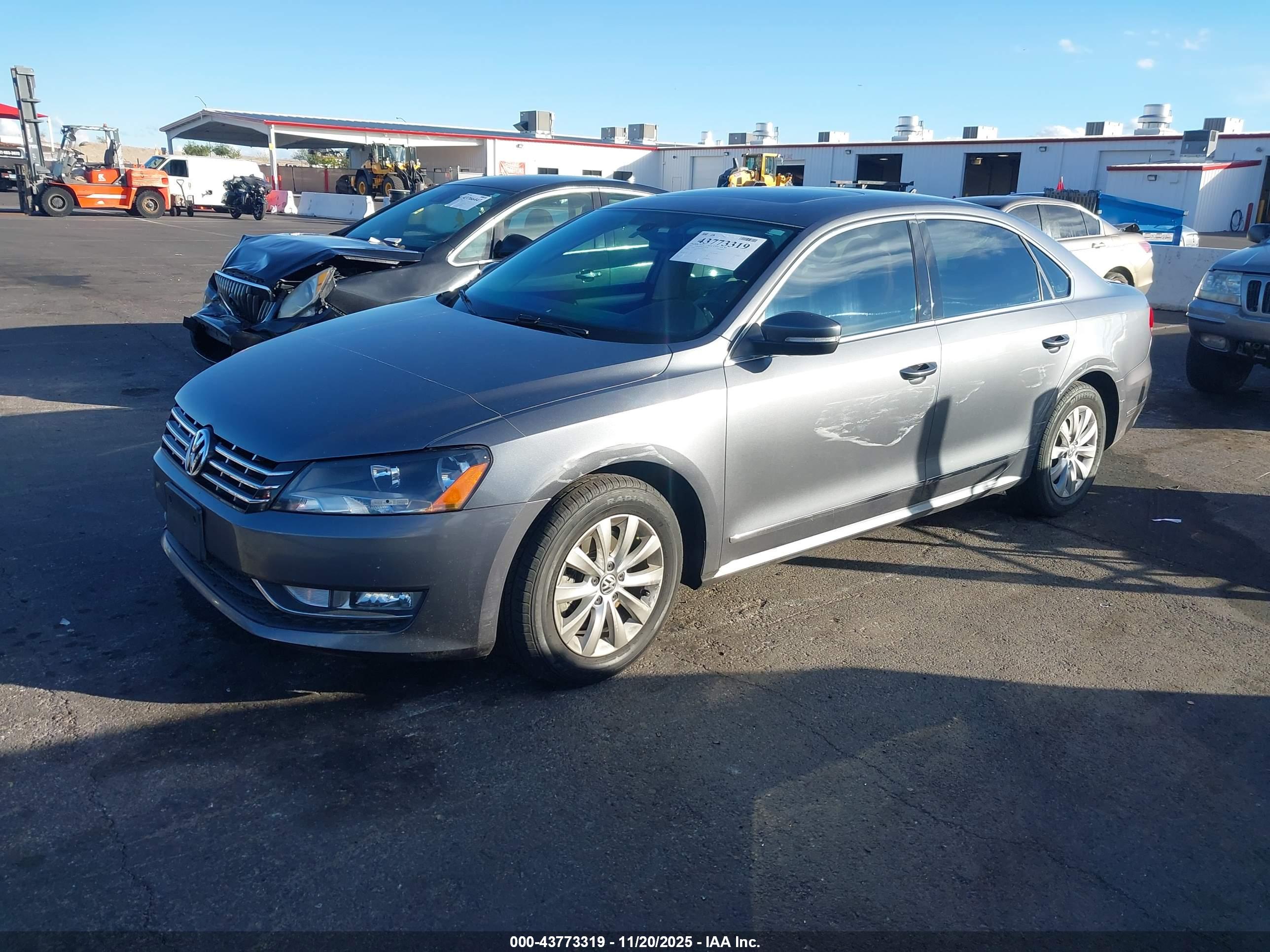 VOLKSWAGEN PASSAT image 2
