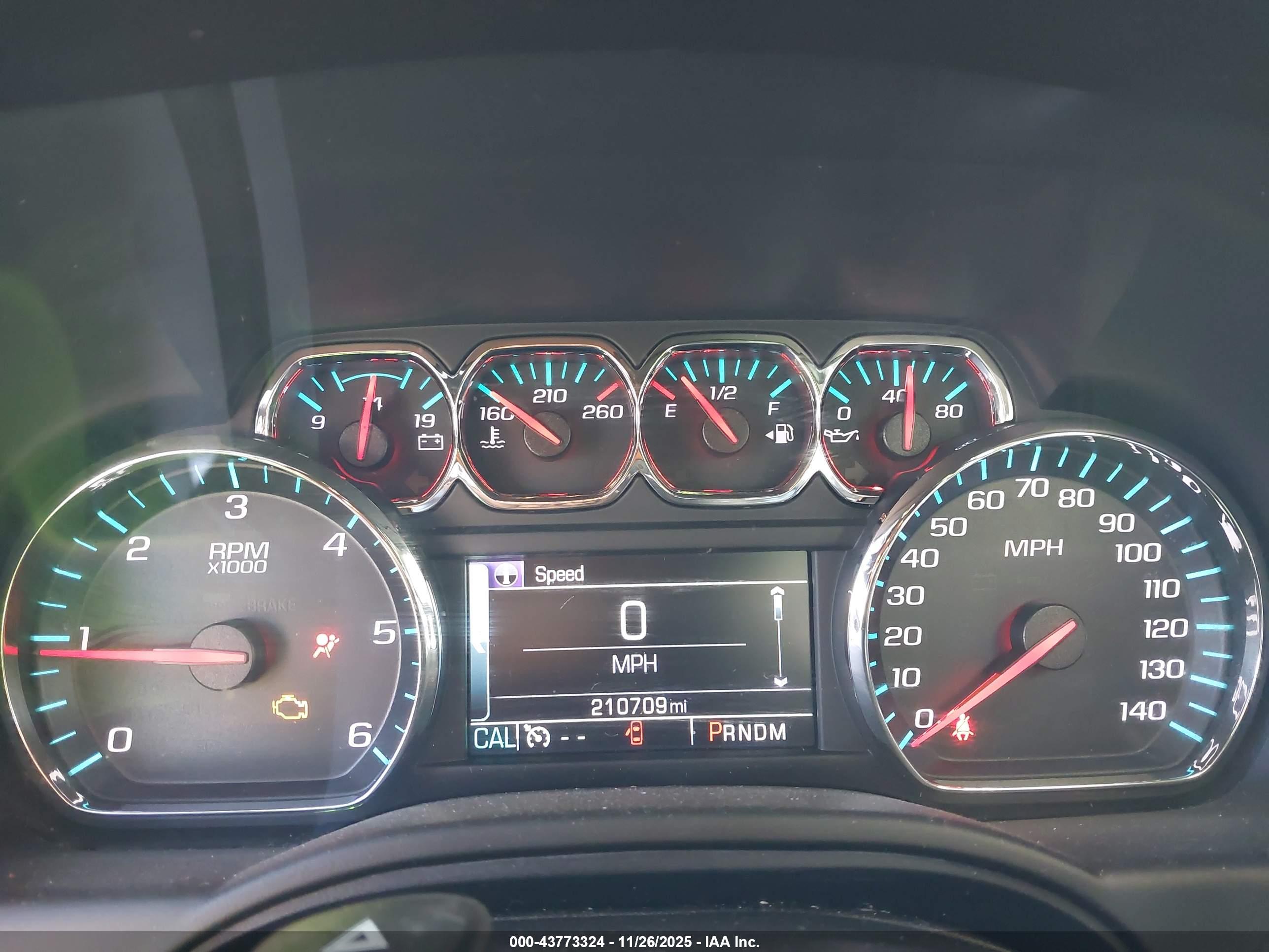 CHEVROLET SUBURBAN image 7