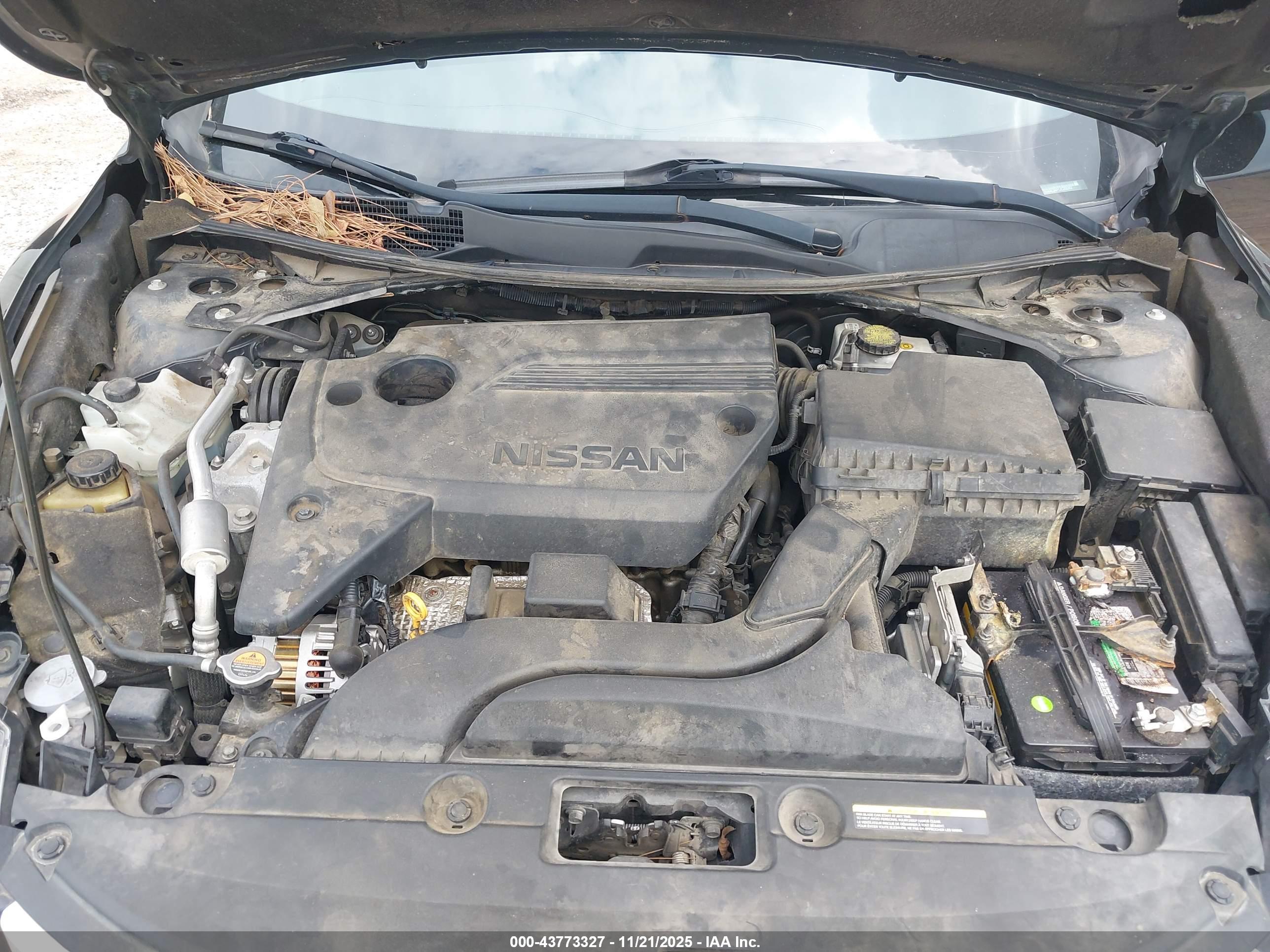 NISSAN ALTIMA image 10