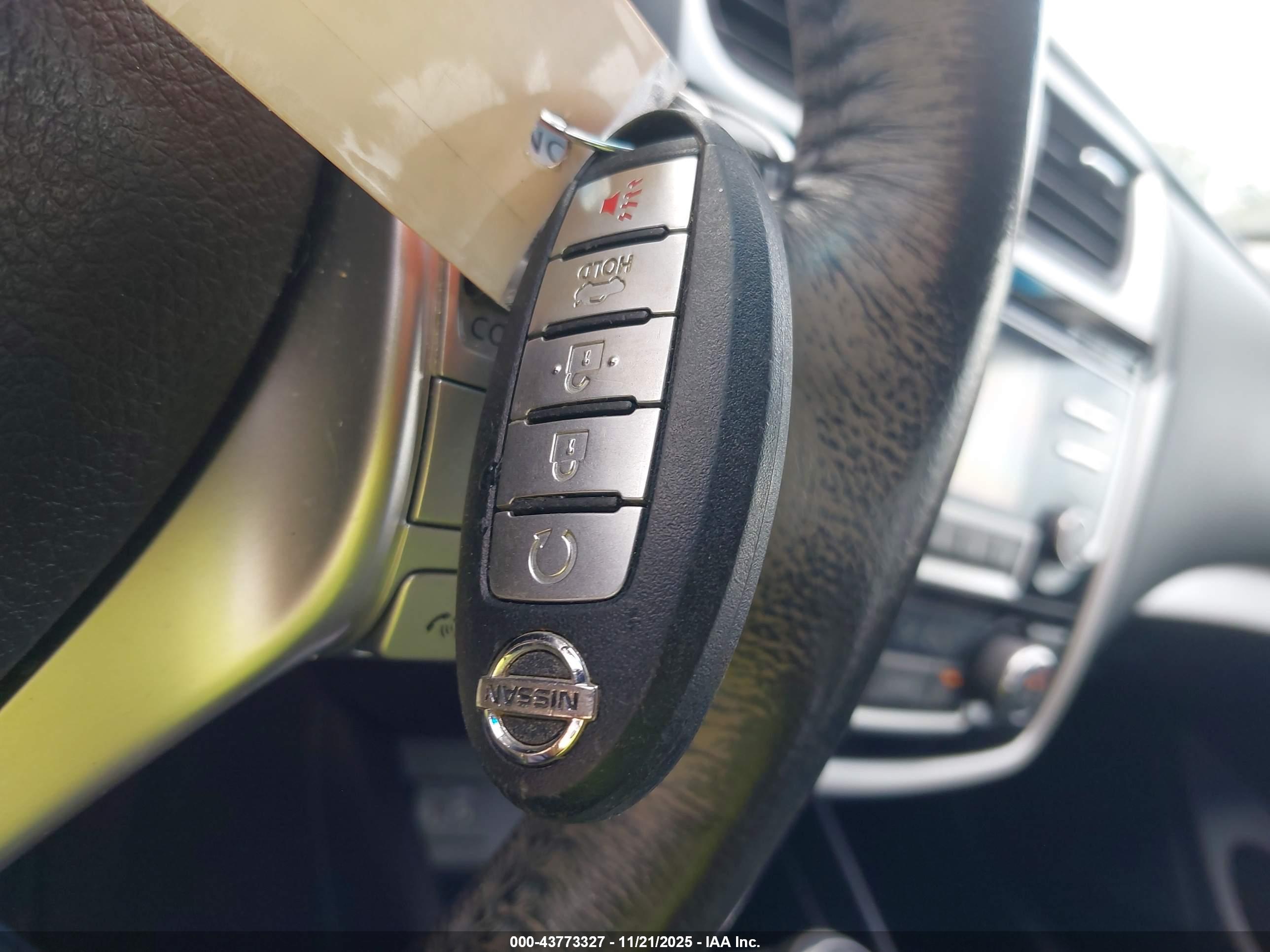 NISSAN ALTIMA image 11