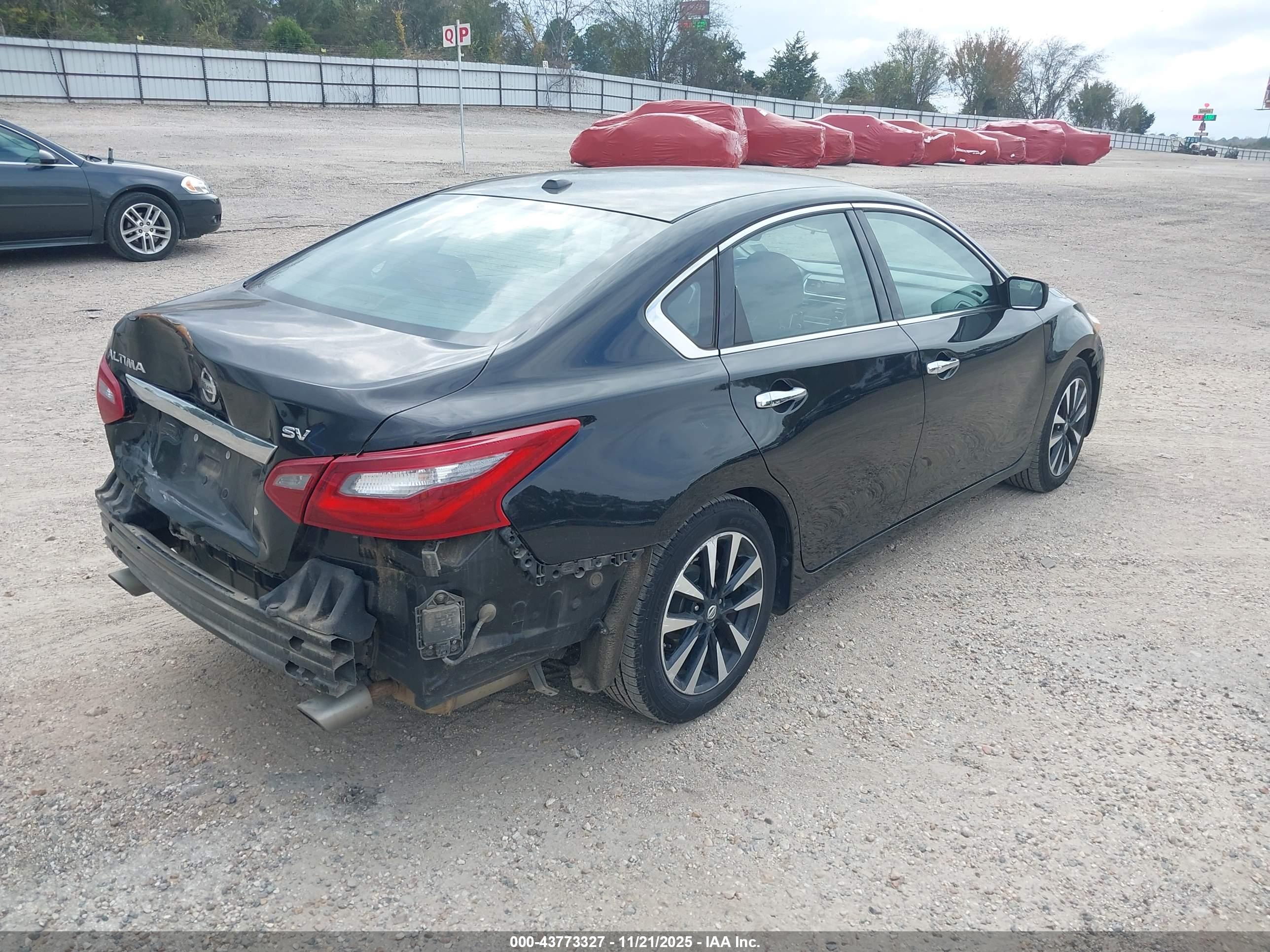 NISSAN ALTIMA image 4