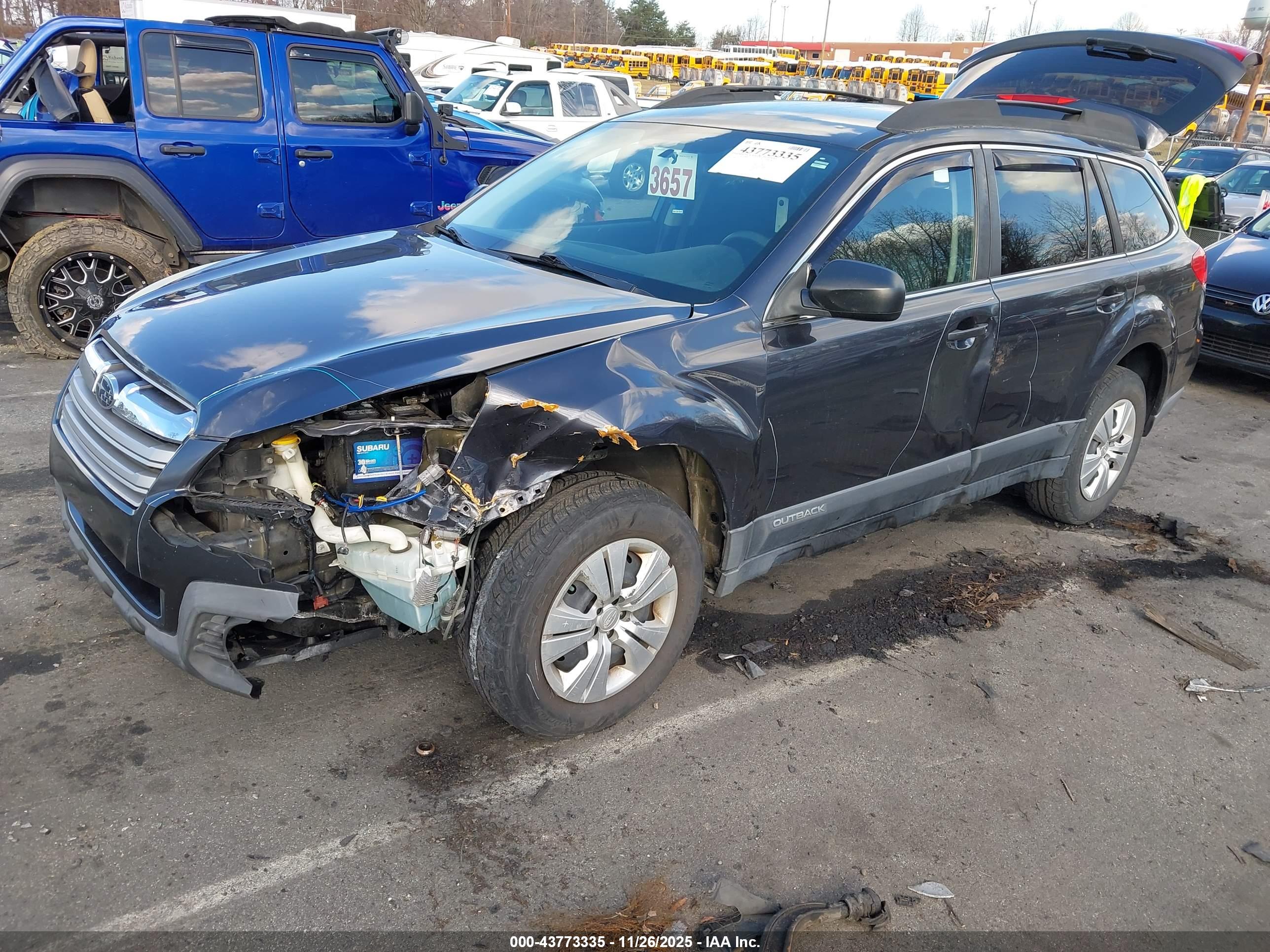 SUBARU OUTBACK image 2