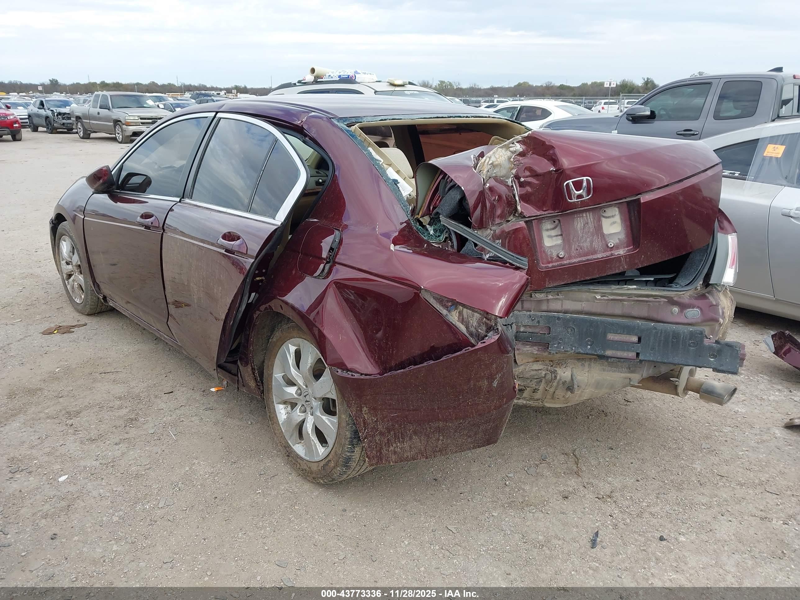 HONDA ACCORD image 3