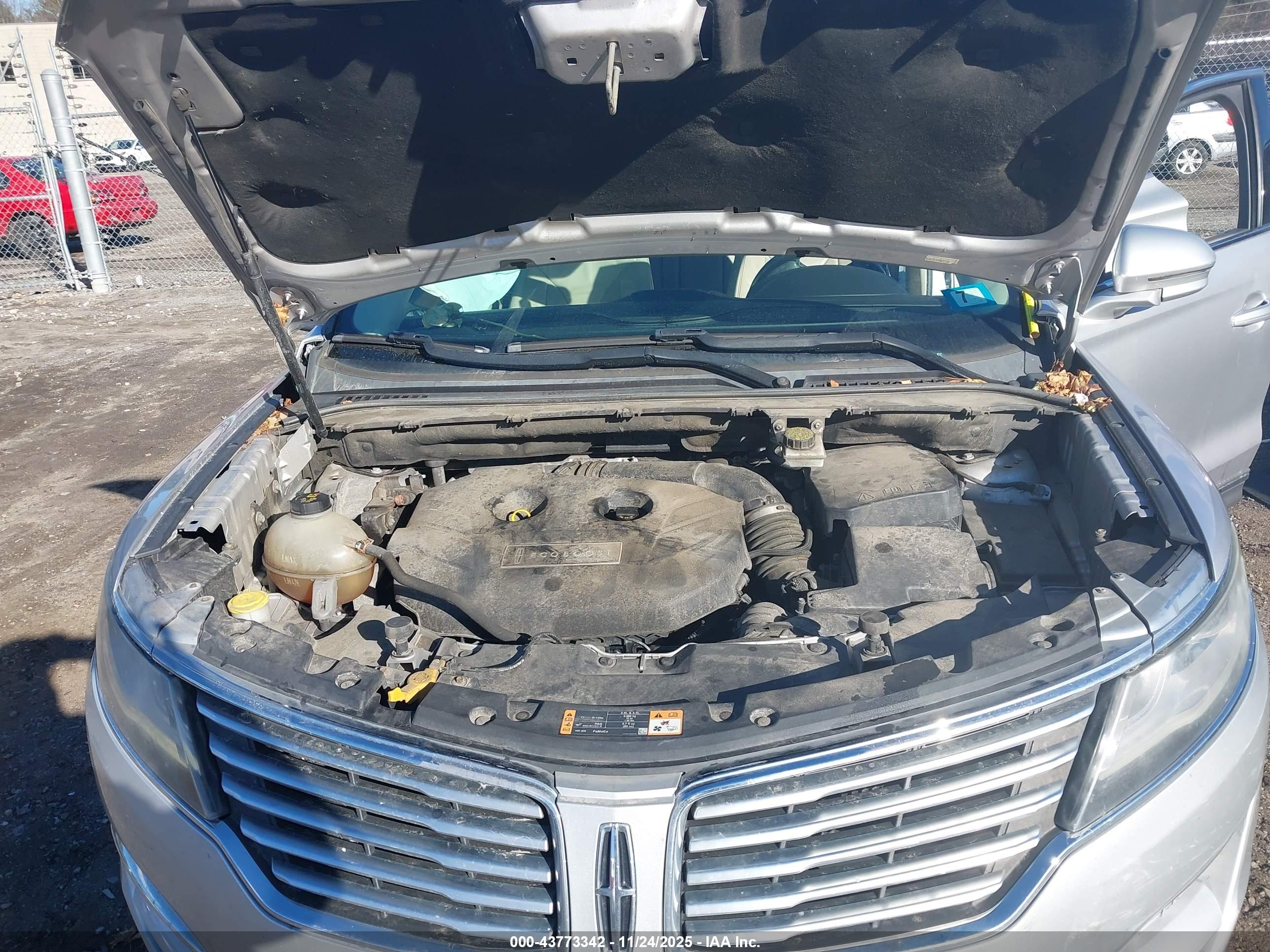 LINCOLN MKC image 10
