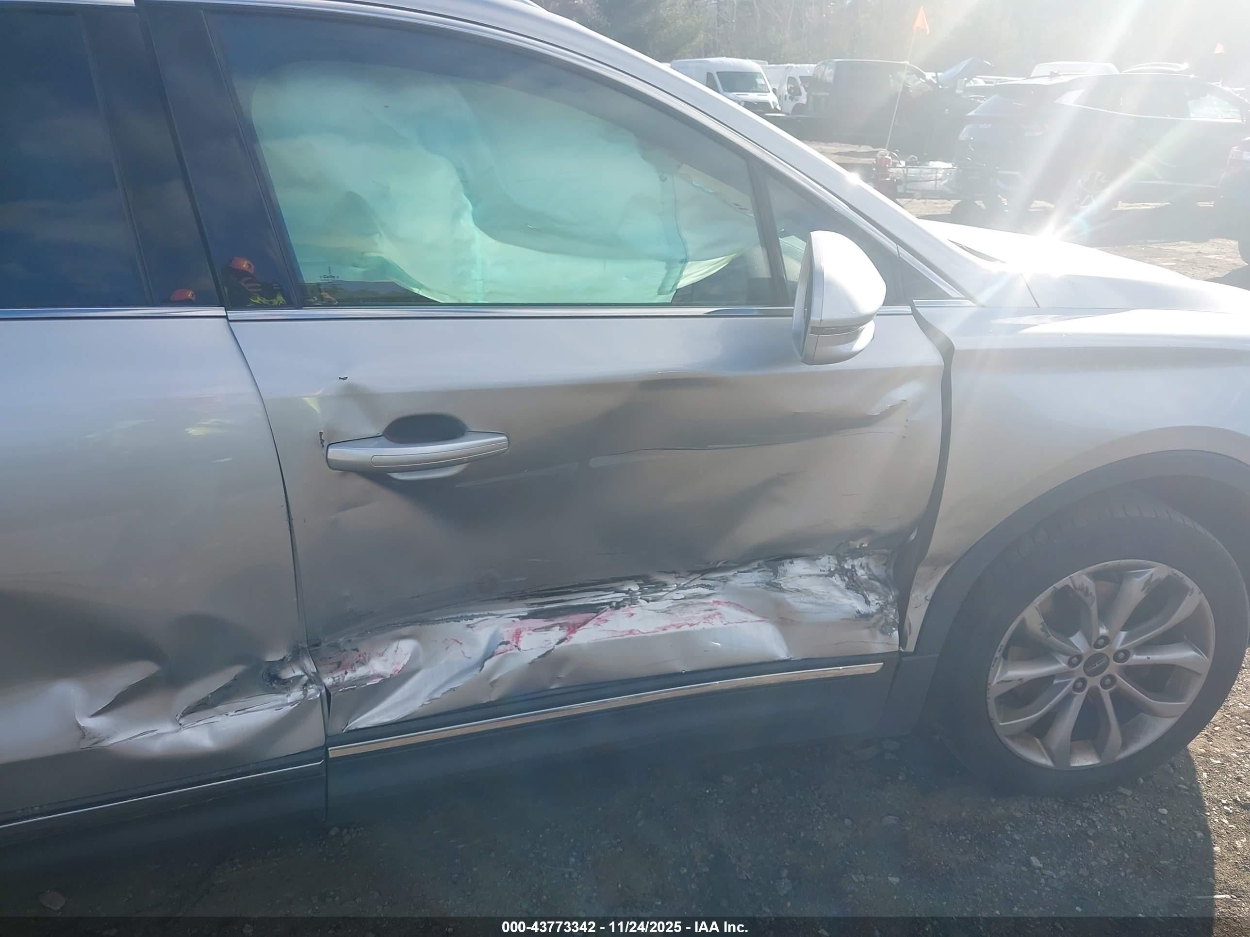 LINCOLN MKC image 5